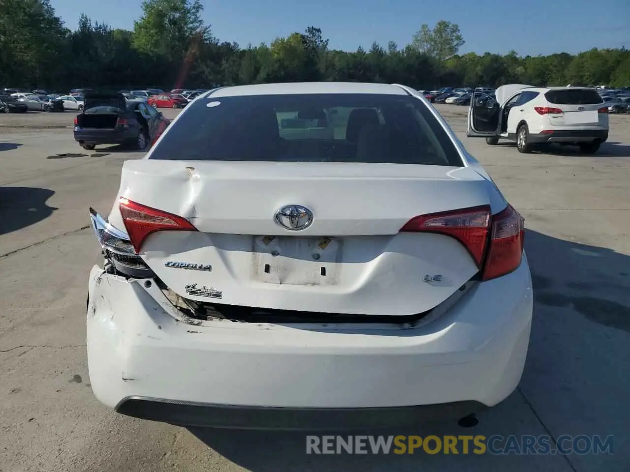 6 Photograph of a damaged car 2T1BURHE0KC204145 TOYOTA COROLLA 2019