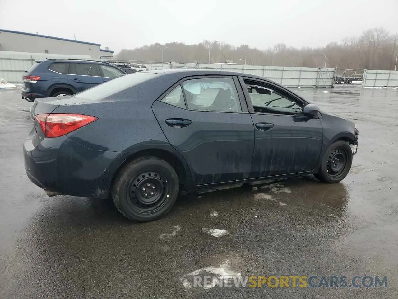 3 Photograph of a damaged car 2T1BURHE0KC212634 TOYOTA COROLLA 2019
