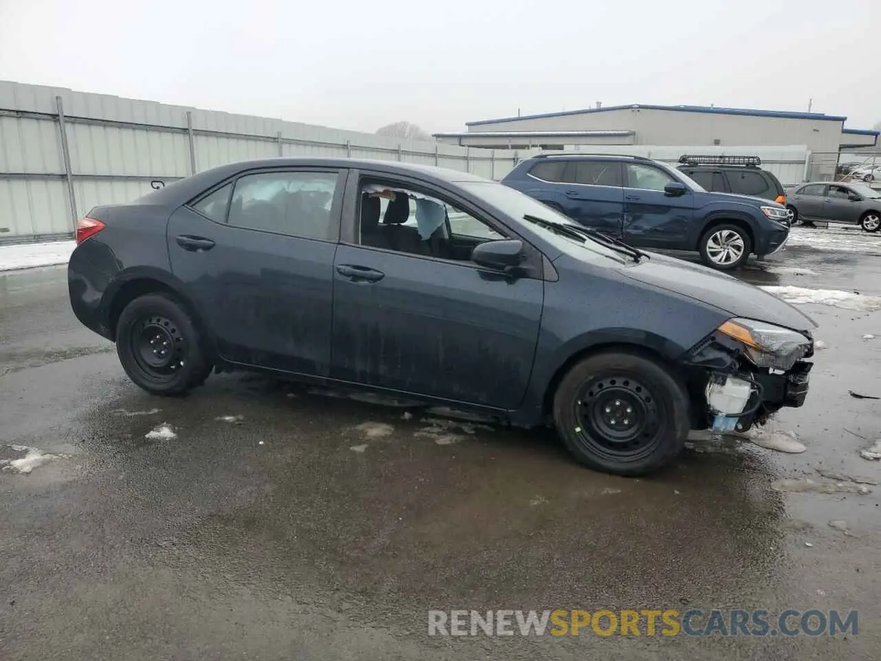 4 Photograph of a damaged car 2T1BURHE0KC212634 TOYOTA COROLLA 2019