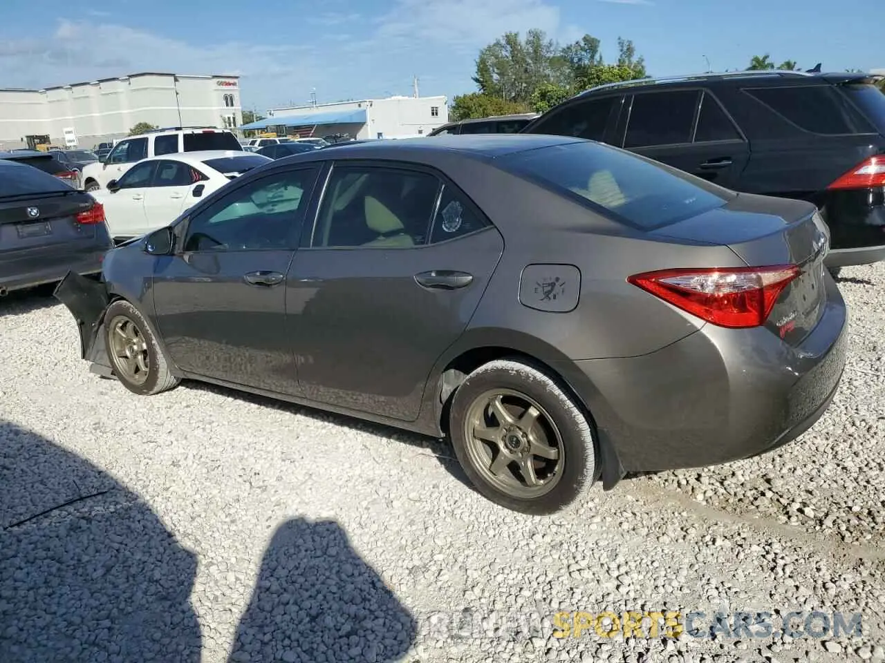 2 Photograph of a damaged car 2T1BURHE0KC214156 TOYOTA COROLLA 2019