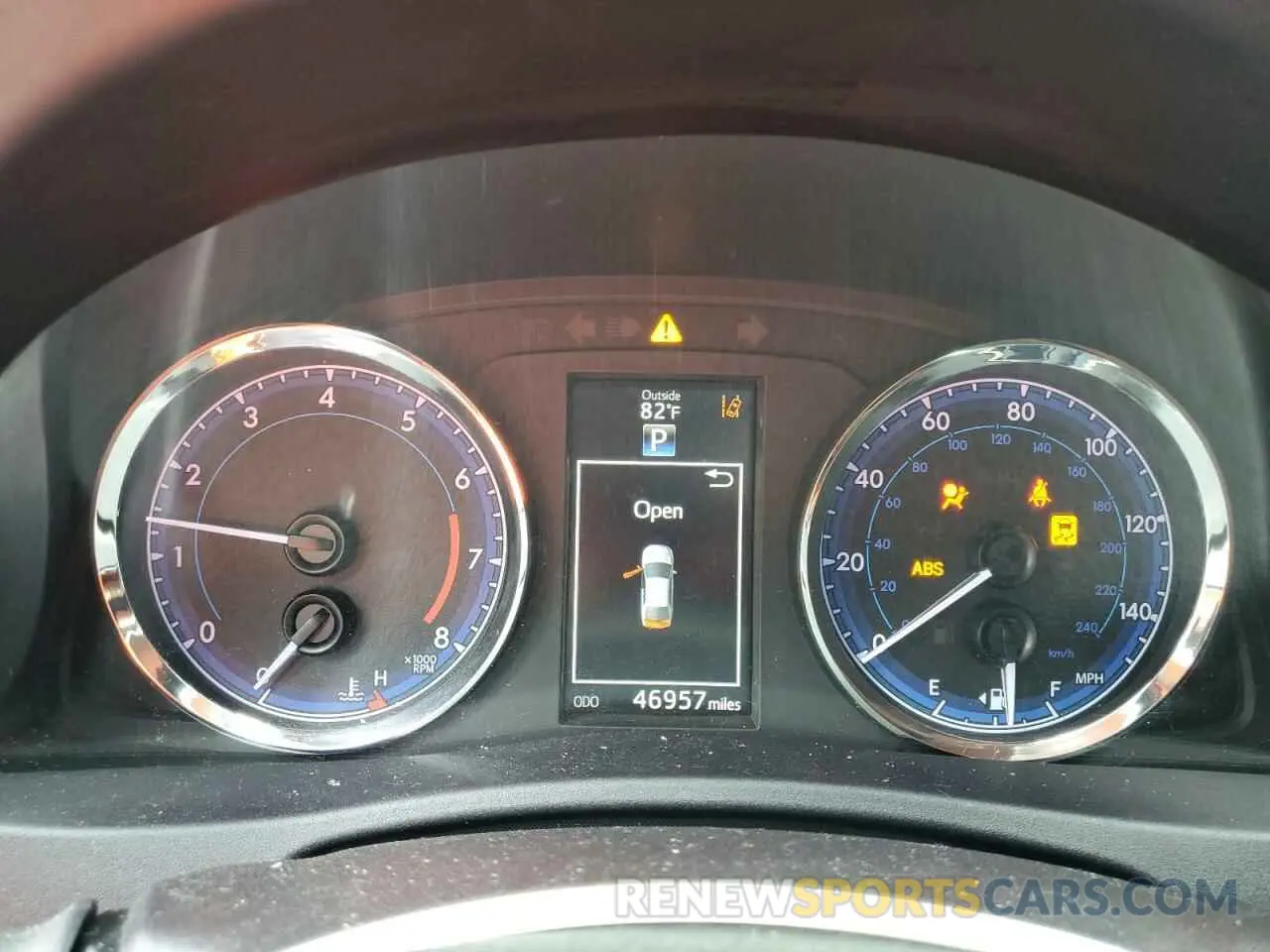 9 Фотография поврежденного автомобиля 2T1BURHE0KC214609 TOYOTA COROLLA 2019