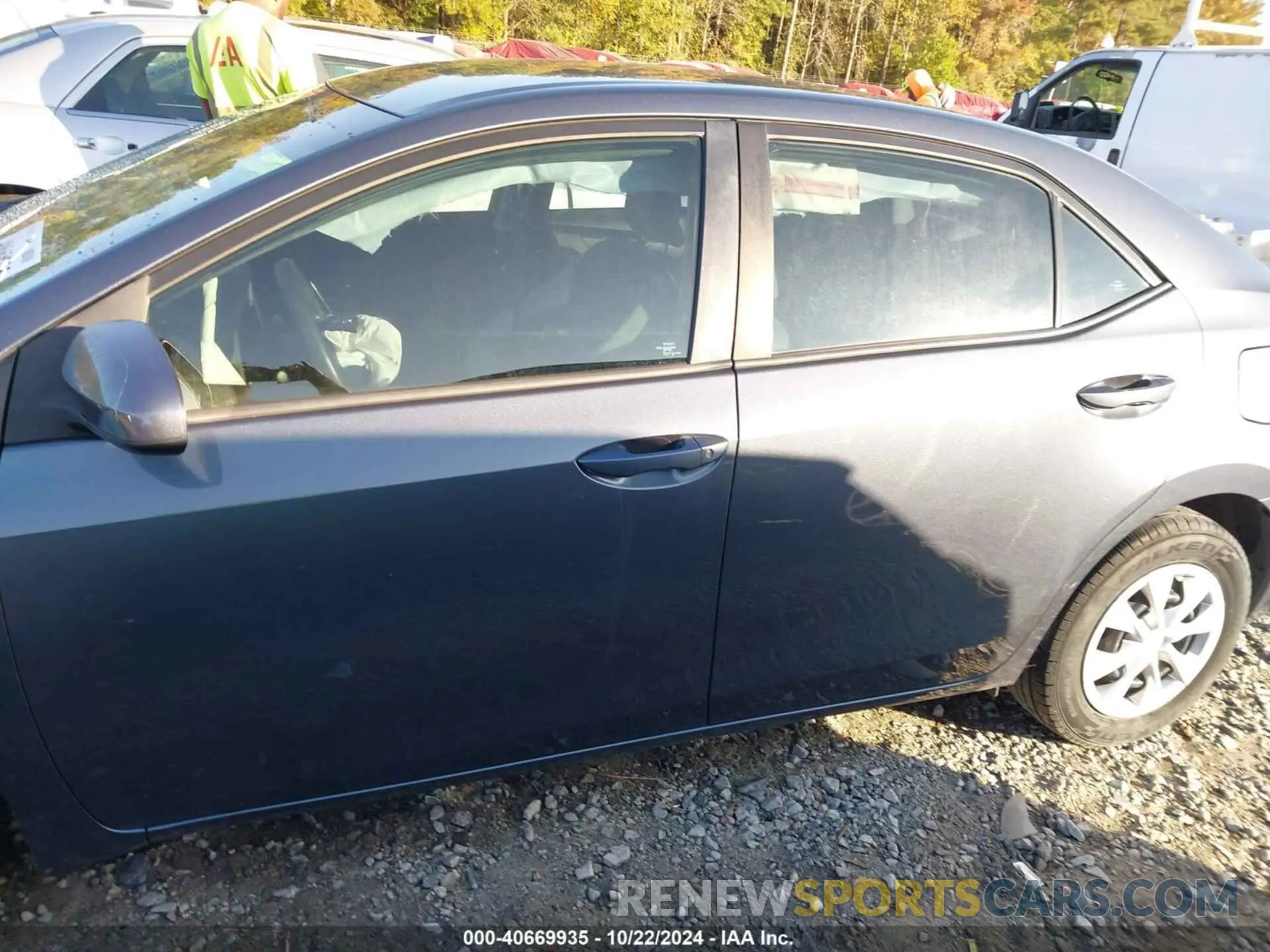 14 Photograph of a damaged car 2T1BURHE0KC217669 TOYOTA COROLLA 2019