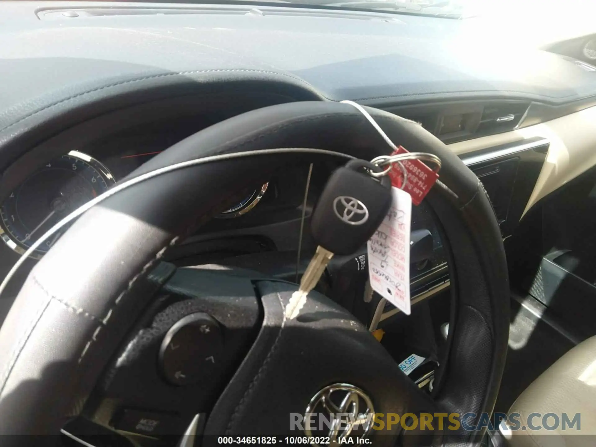 11 Фотография поврежденного автомобиля 2T1BURHE0KC220104 TOYOTA COROLLA 2019