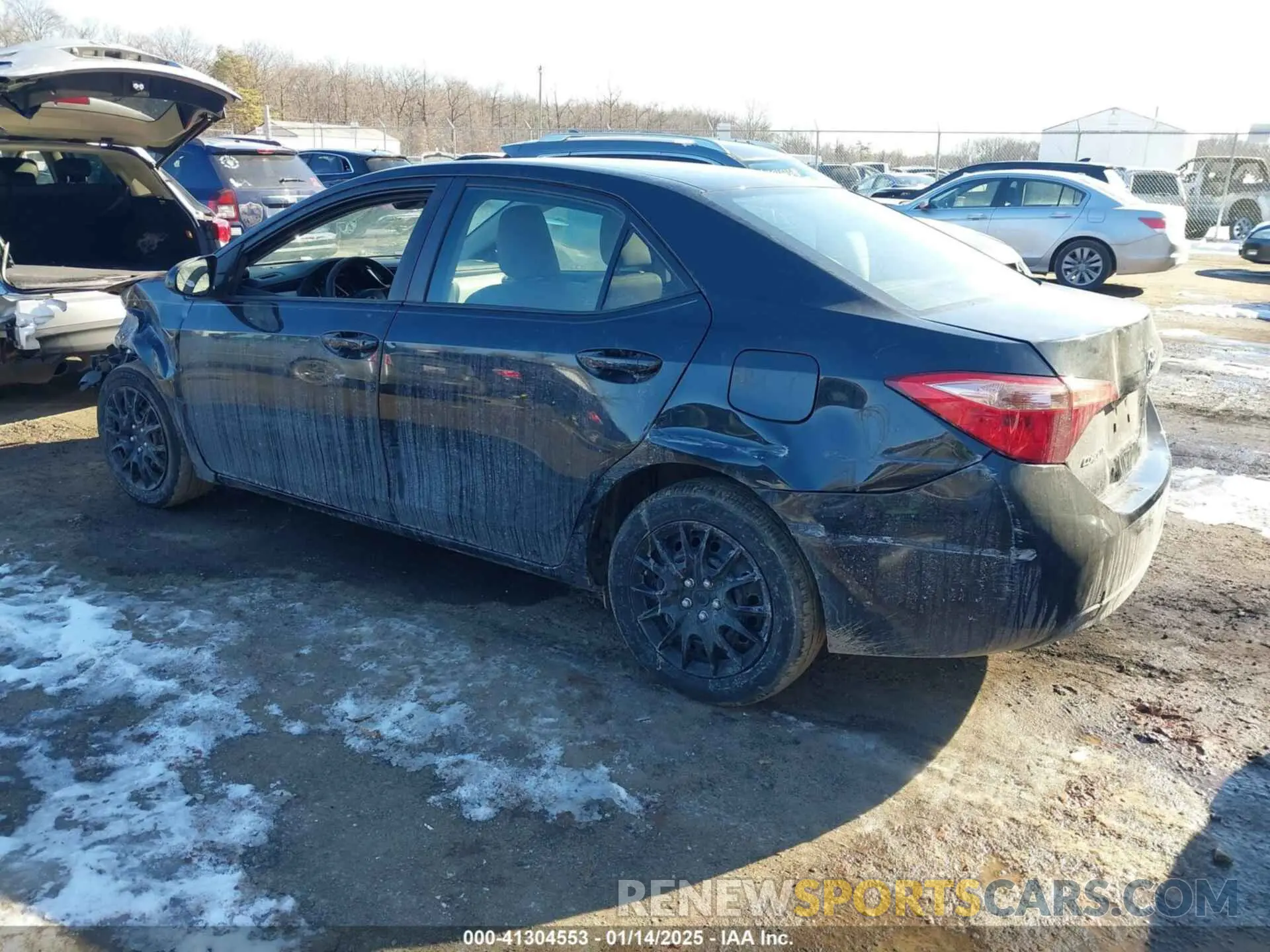 3 Фотография поврежденного автомобиля 2T1BURHE0KC224847 TOYOTA COROLLA 2019