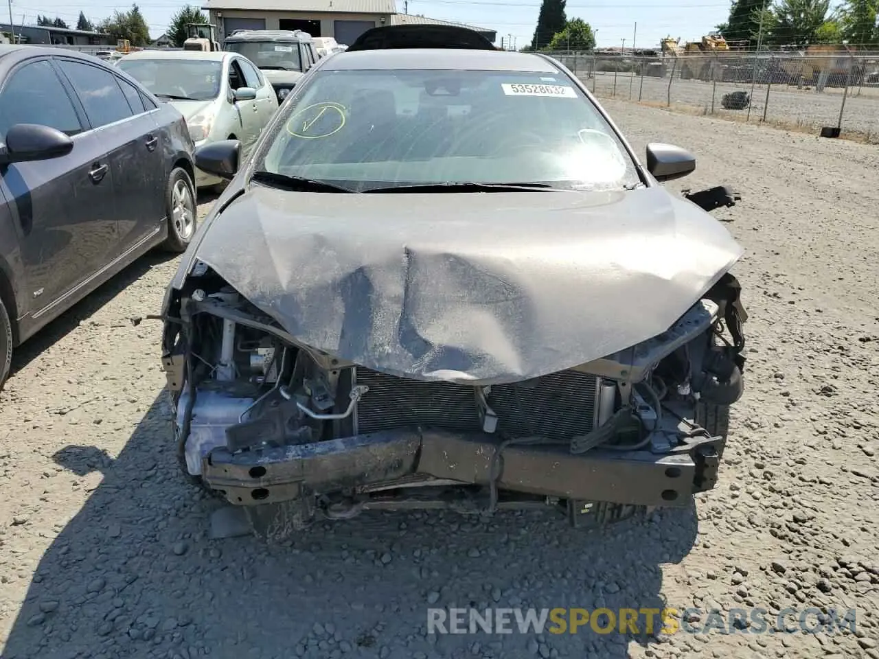 9 Photograph of a damaged car 2T1BURHE0KC225934 TOYOTA COROLLA 2019