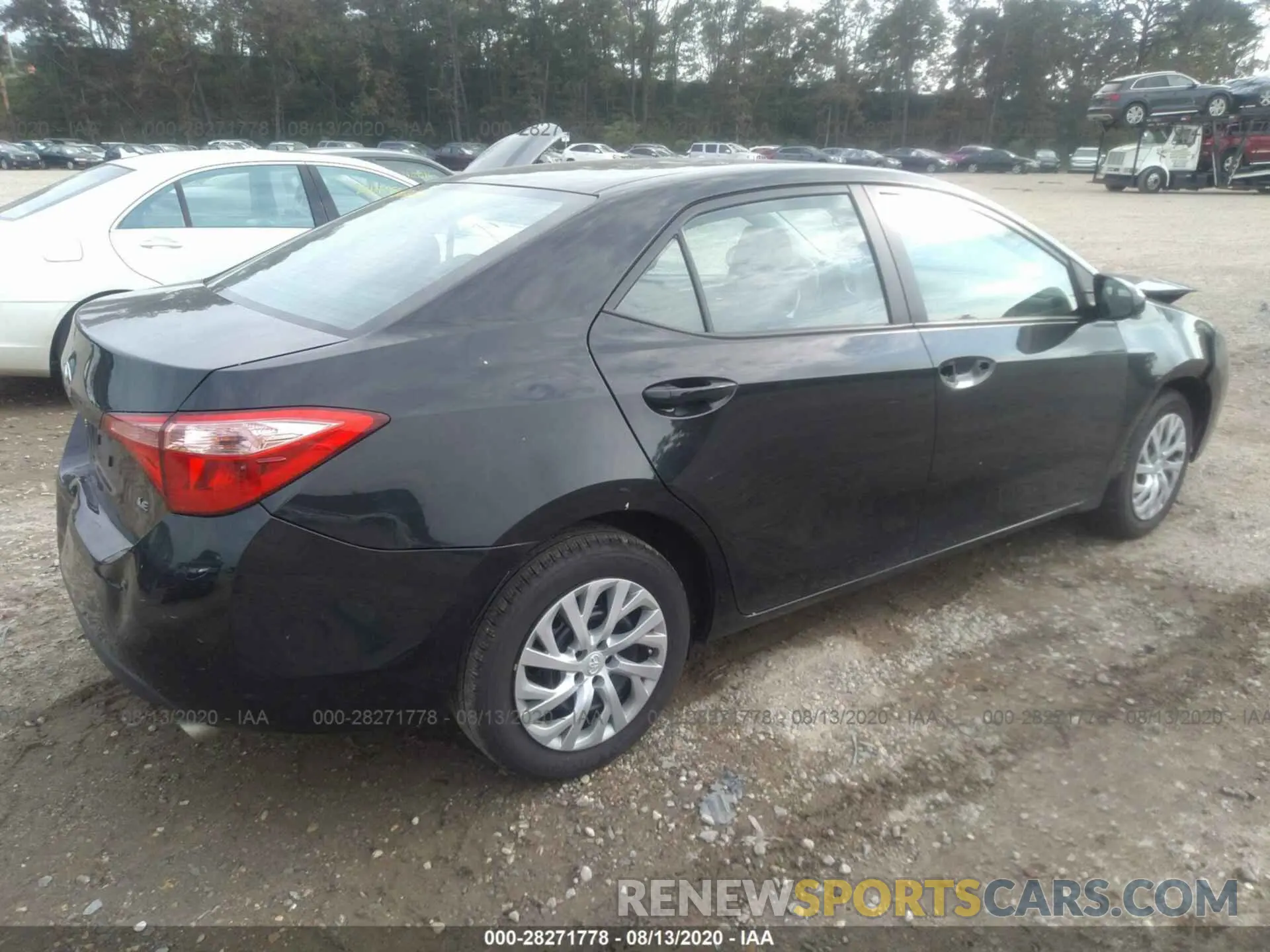 4 Photograph of a damaged car 2T1BURHE0KC232818 TOYOTA COROLLA 2019