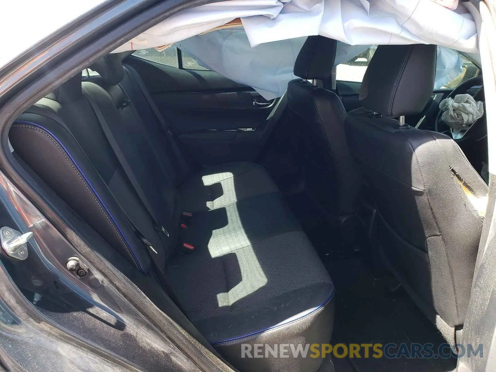 6 Photograph of a damaged car 2T1BURHE0KC243768 TOYOTA COROLLA 2019