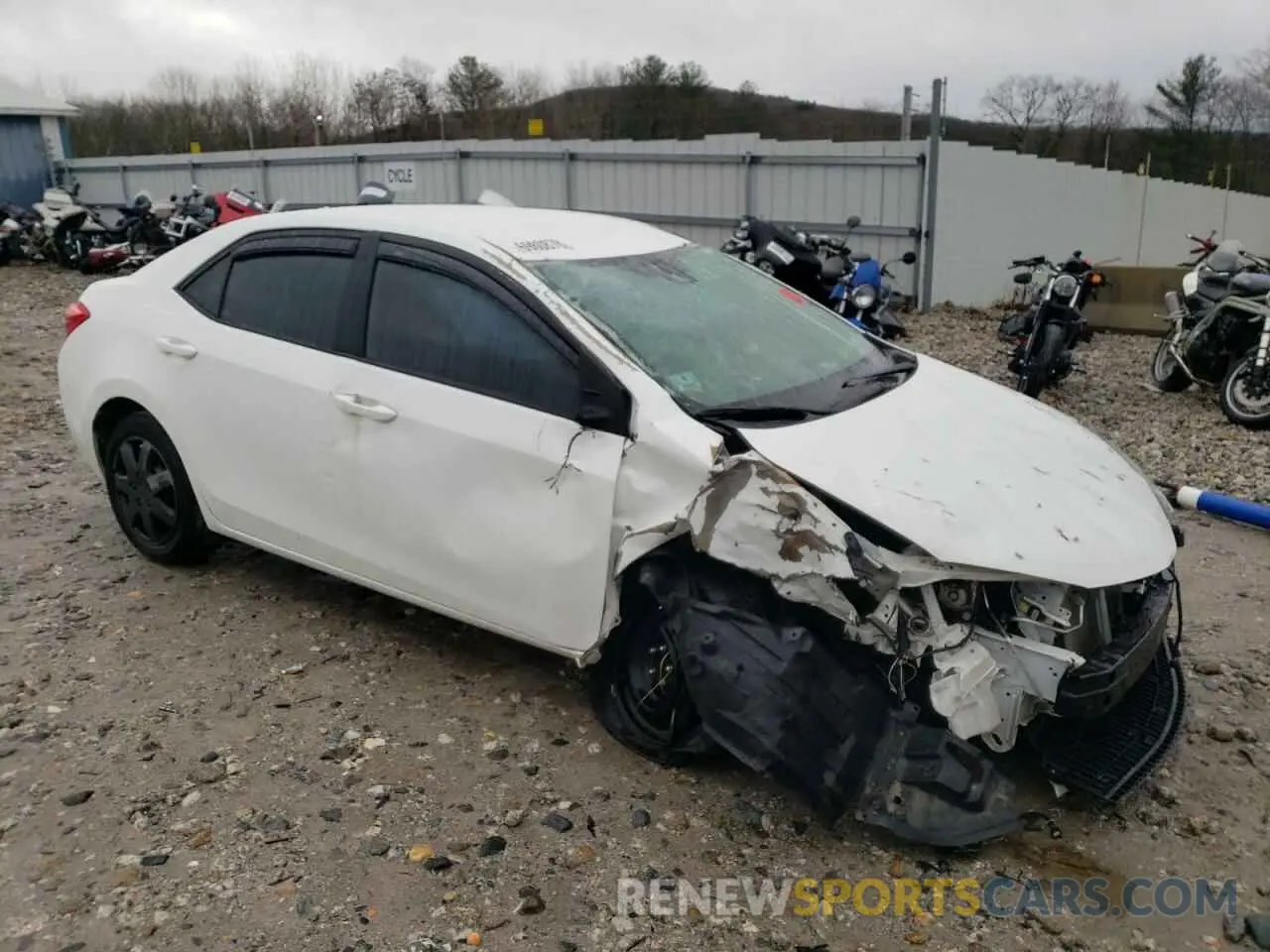 4 Photograph of a damaged car 2T1BURHE1KC127043 TOYOTA COROLLA 2019