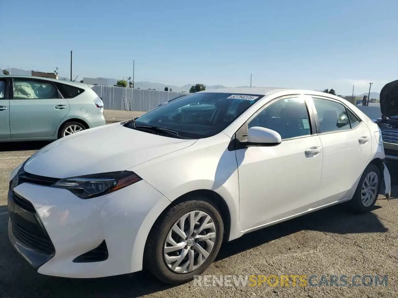 1 Photograph of a damaged car 2T1BURHE1KC127320 TOYOTA COROLLA 2019