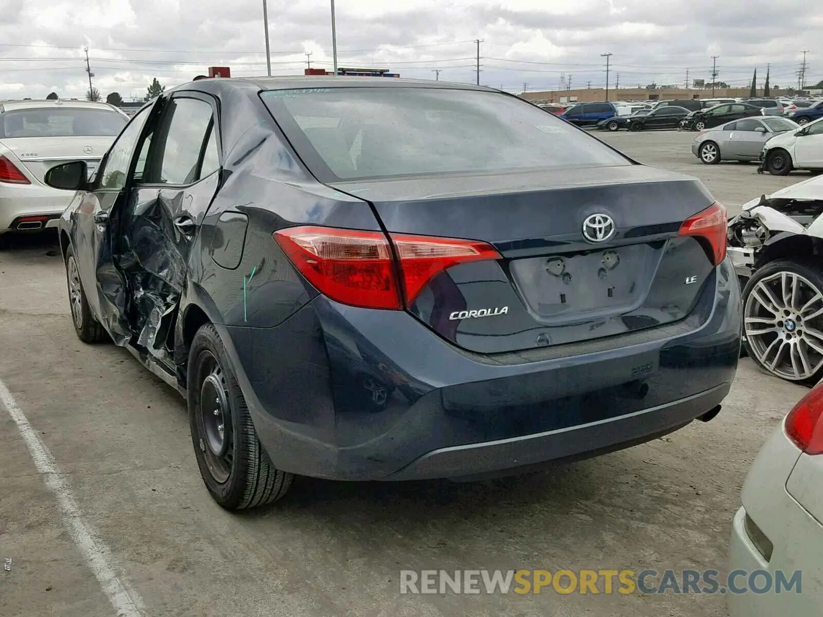 3 Photograph of a damaged car 2T1BURHE1KC151147 TOYOTA COROLLA 2019