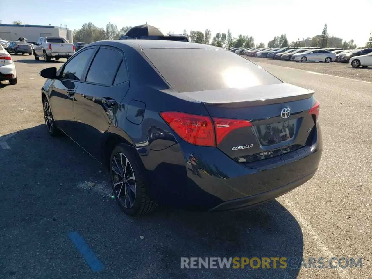 3 Photograph of a damaged car 2T1BURHE1KC160107 TOYOTA COROLLA 2019