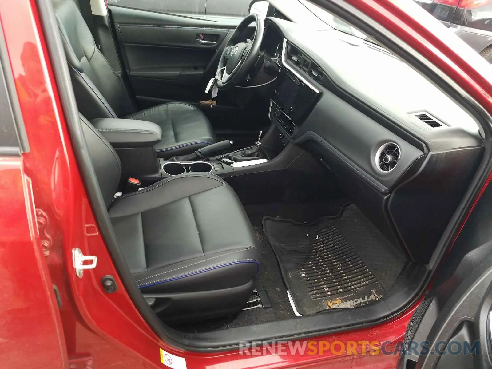5 Photograph of a damaged car 2T1BURHE1KC160544 TOYOTA COROLLA 2019