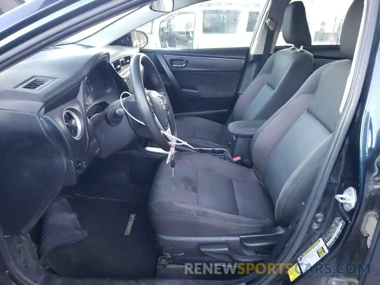 7 Photograph of a damaged car 2T1BURHE1KC178686 TOYOTA COROLLA 2019