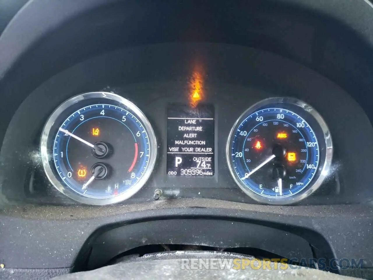 9 Photograph of a damaged car 2T1BURHE1KC178686 TOYOTA COROLLA 2019