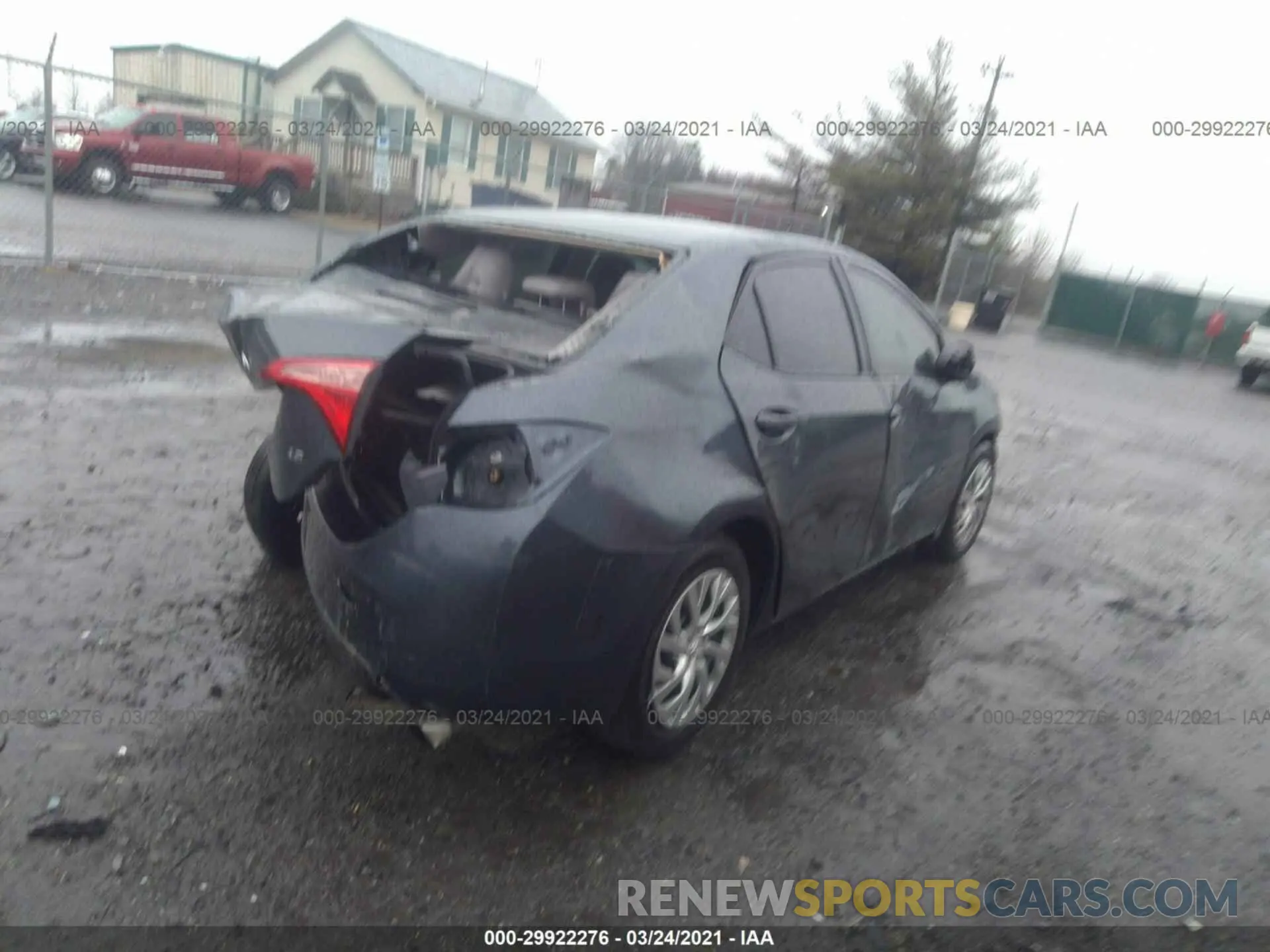 4 Photograph of a damaged car 2T1BURHE1KC183533 TOYOTA COROLLA 2019