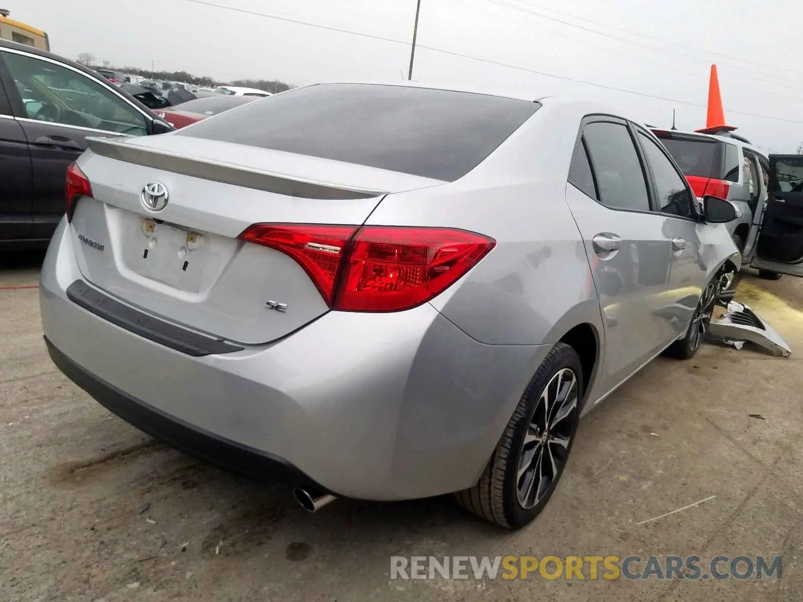 4 Photograph of a damaged car 2T1BURHE1KC185735 TOYOTA COROLLA 2019