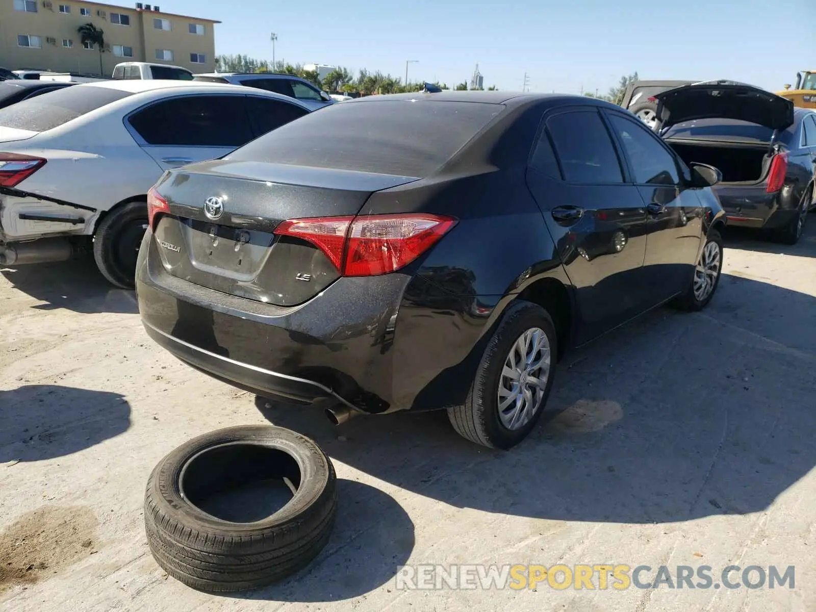 4 Photograph of a damaged car 2T1BURHE1KC199828 TOYOTA COROLLA 2019