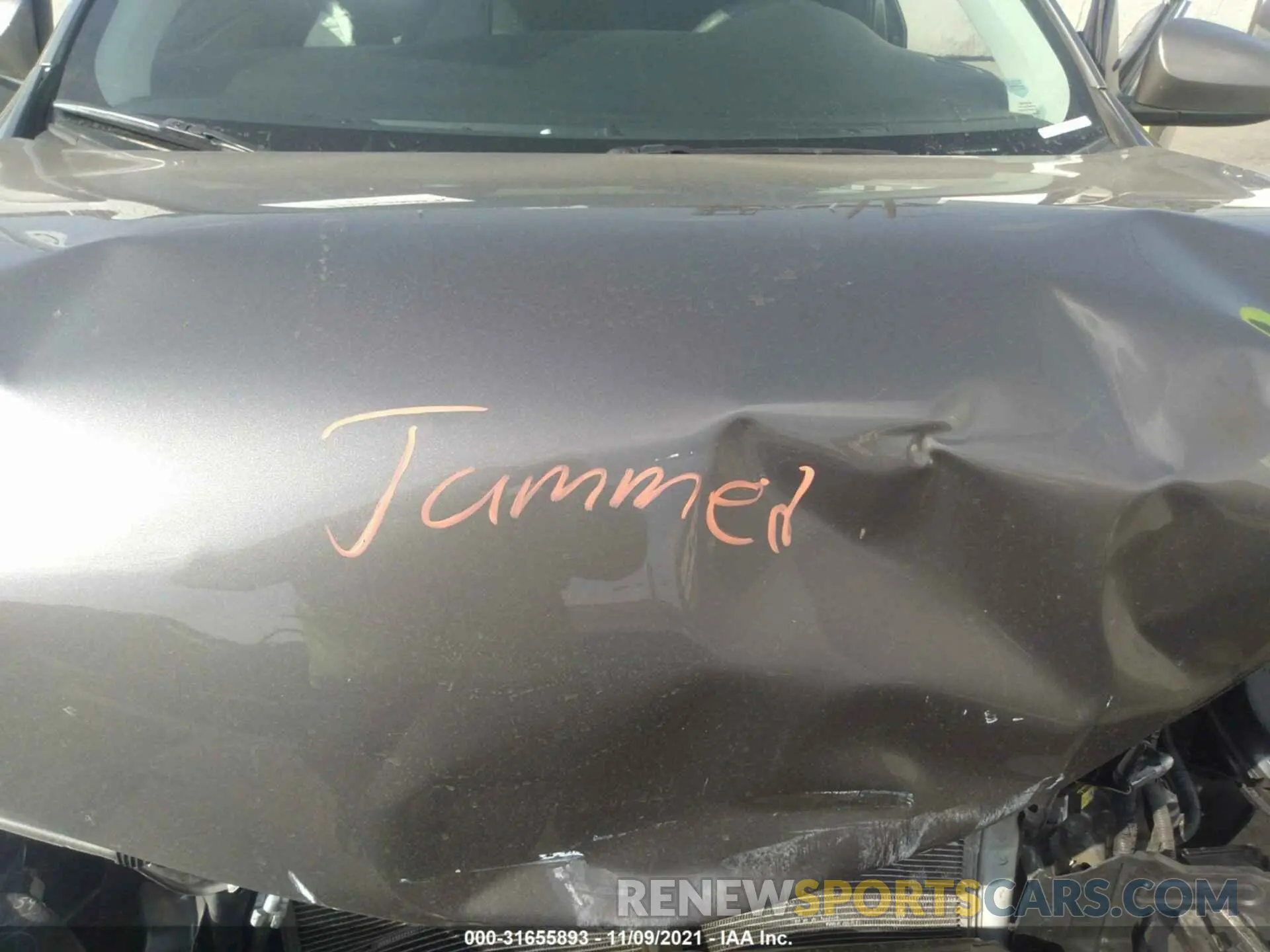 10 Photograph of a damaged car 2T1BURHE1KC210679 TOYOTA COROLLA 2019