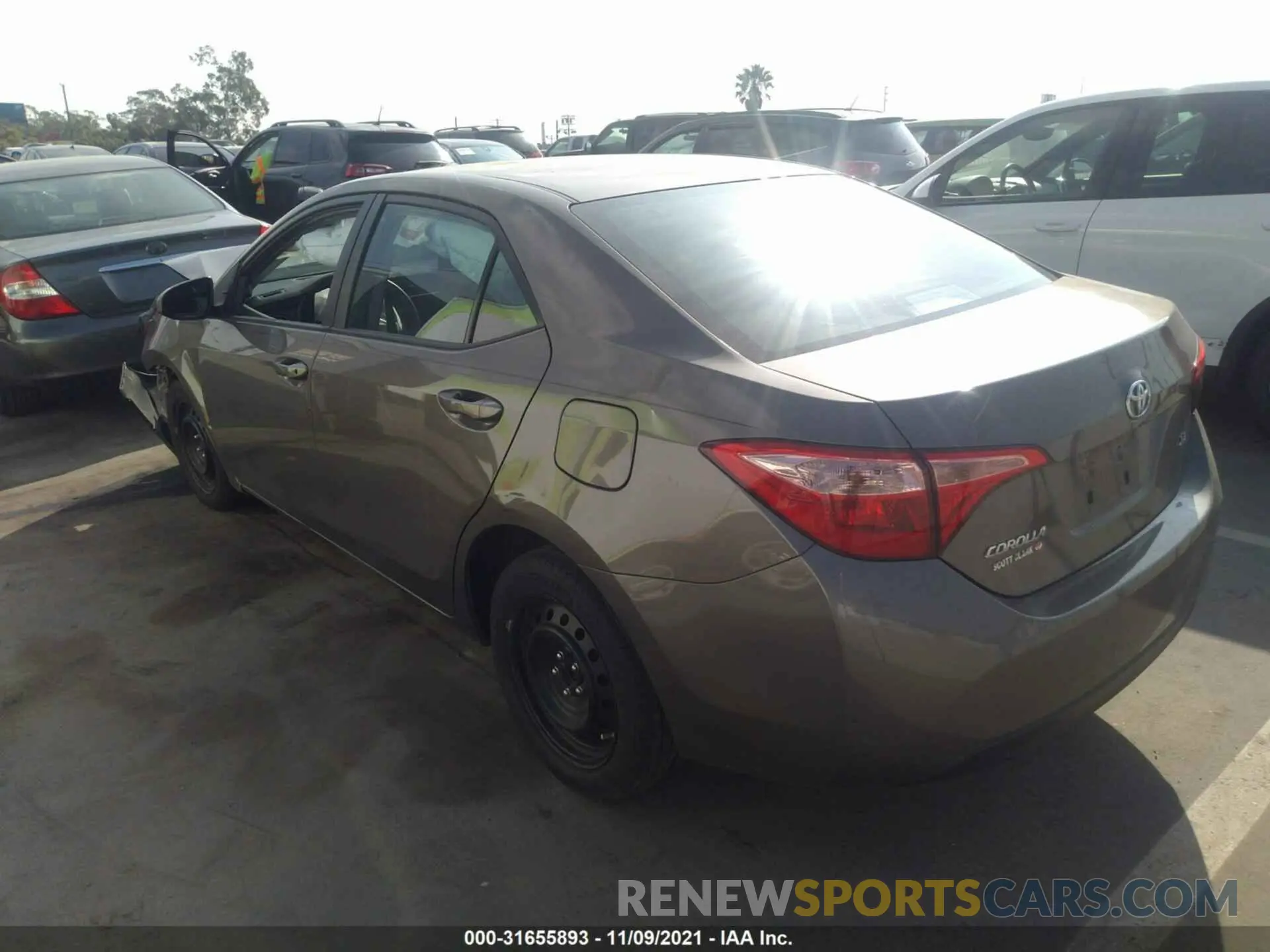 3 Photograph of a damaged car 2T1BURHE1KC210679 TOYOTA COROLLA 2019