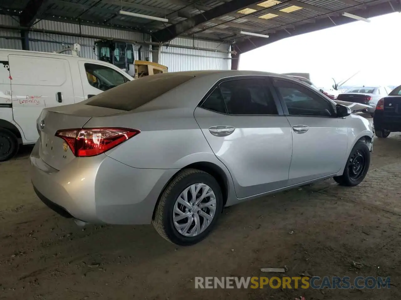 3 Фотография поврежденного автомобиля 2T1BURHE1KC214389 TOYOTA COROLLA 2019