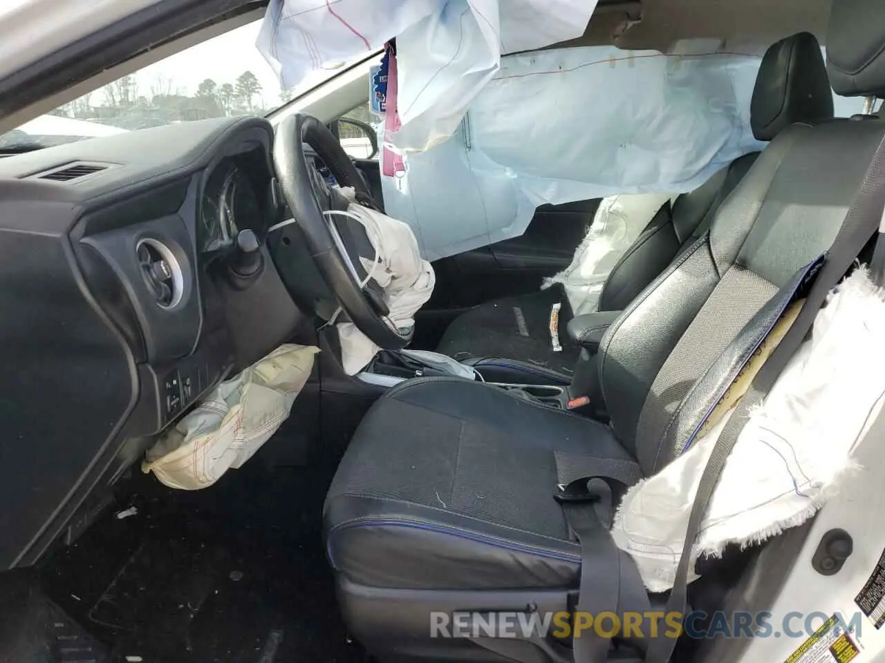 7 Photograph of a damaged car 2T1BURHE1KC224047 TOYOTA COROLLA 2019