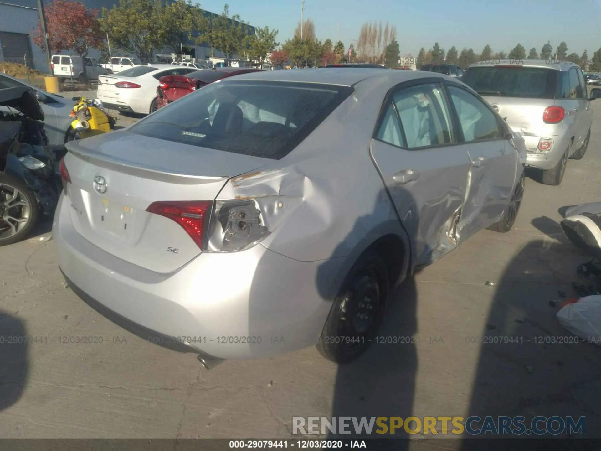 4 Photograph of a damaged car 2T1BURHE1KC232567 TOYOTA COROLLA 2019