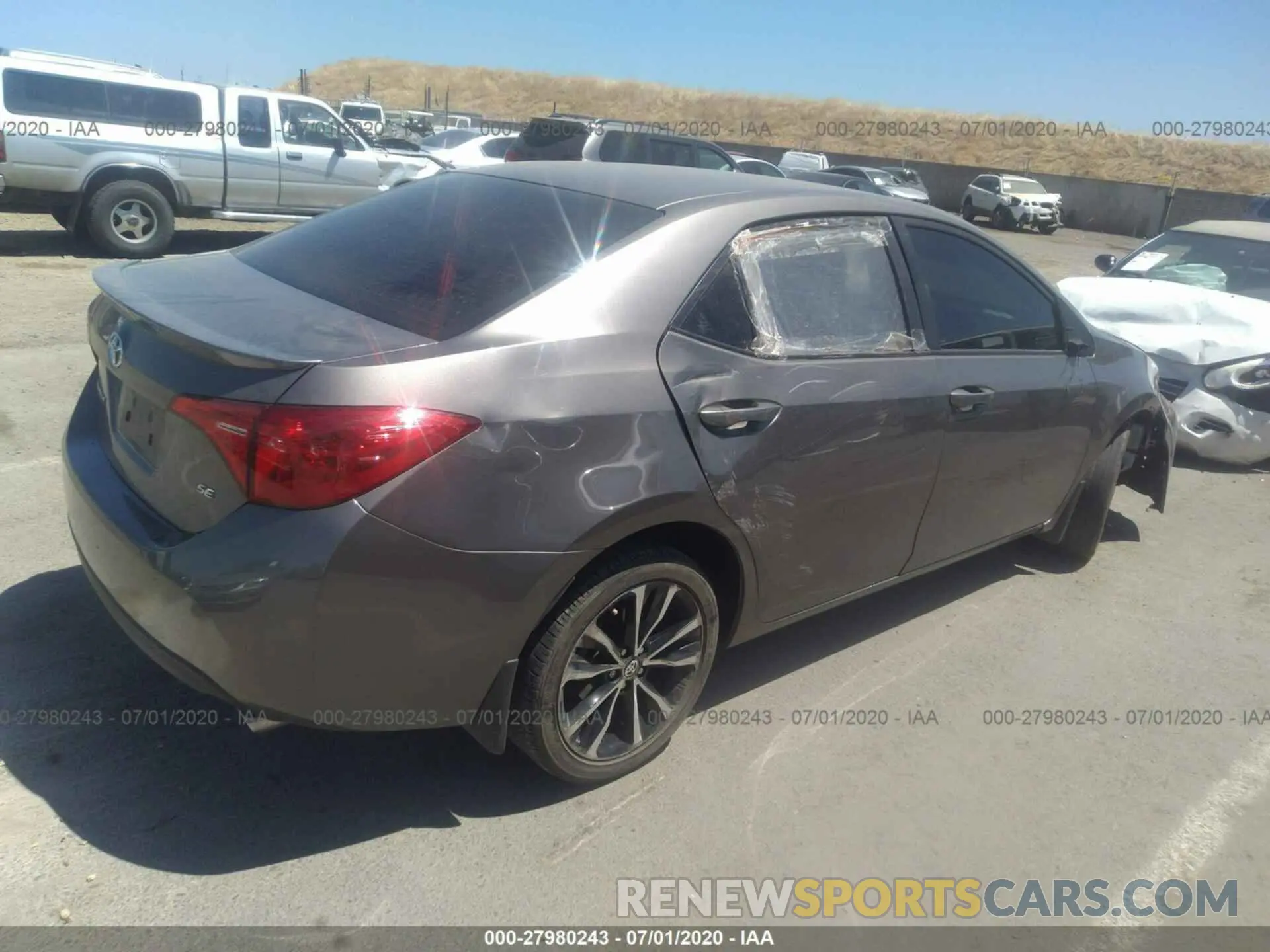 4 Photograph of a damaged car 2T1BURHE1KC234805 TOYOTA COROLLA 2019