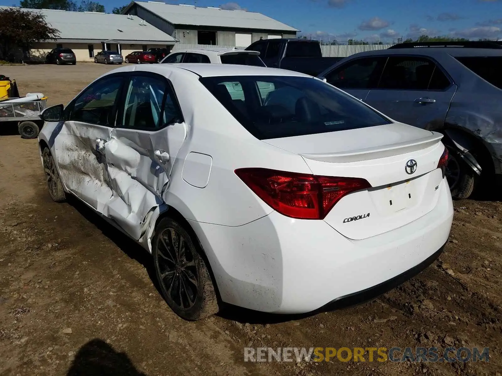 3 Photograph of a damaged car 2T1BURHE1KC239700 TOYOTA COROLLA 2019