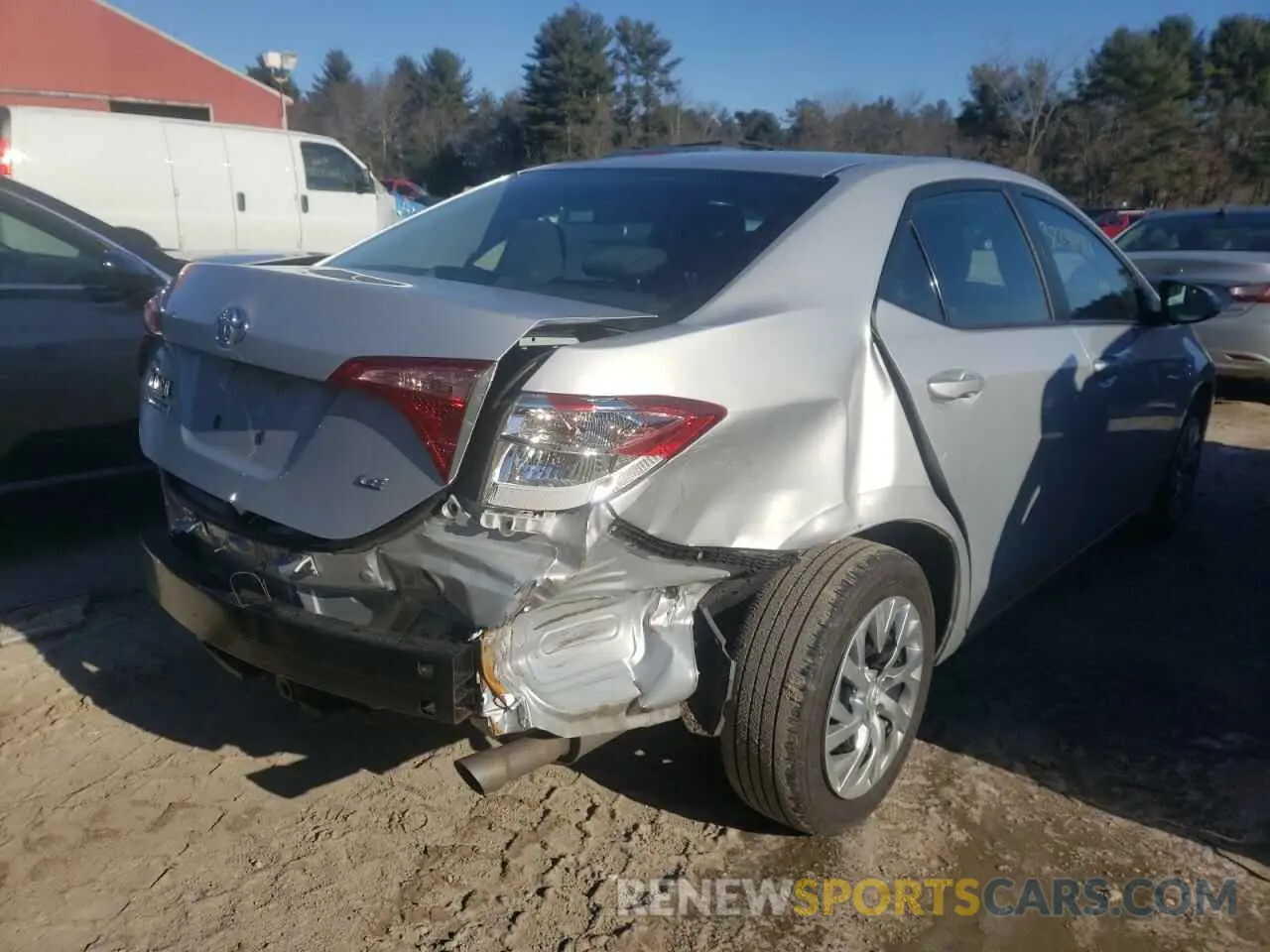 4 Photograph of a damaged car 2T1BURHE1KC247053 TOYOTA COROLLA 2019
