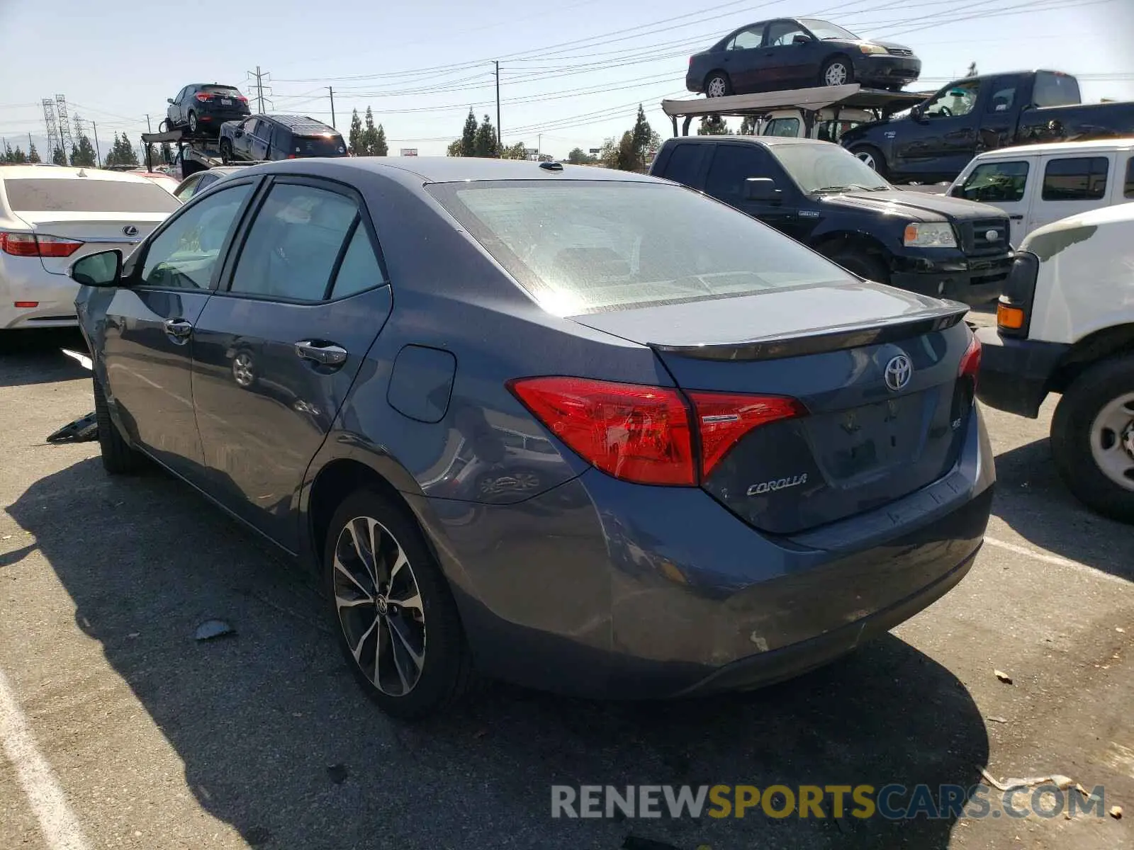 3 Photograph of a damaged car 2T1BURHE2KC125365 TOYOTA COROLLA 2019