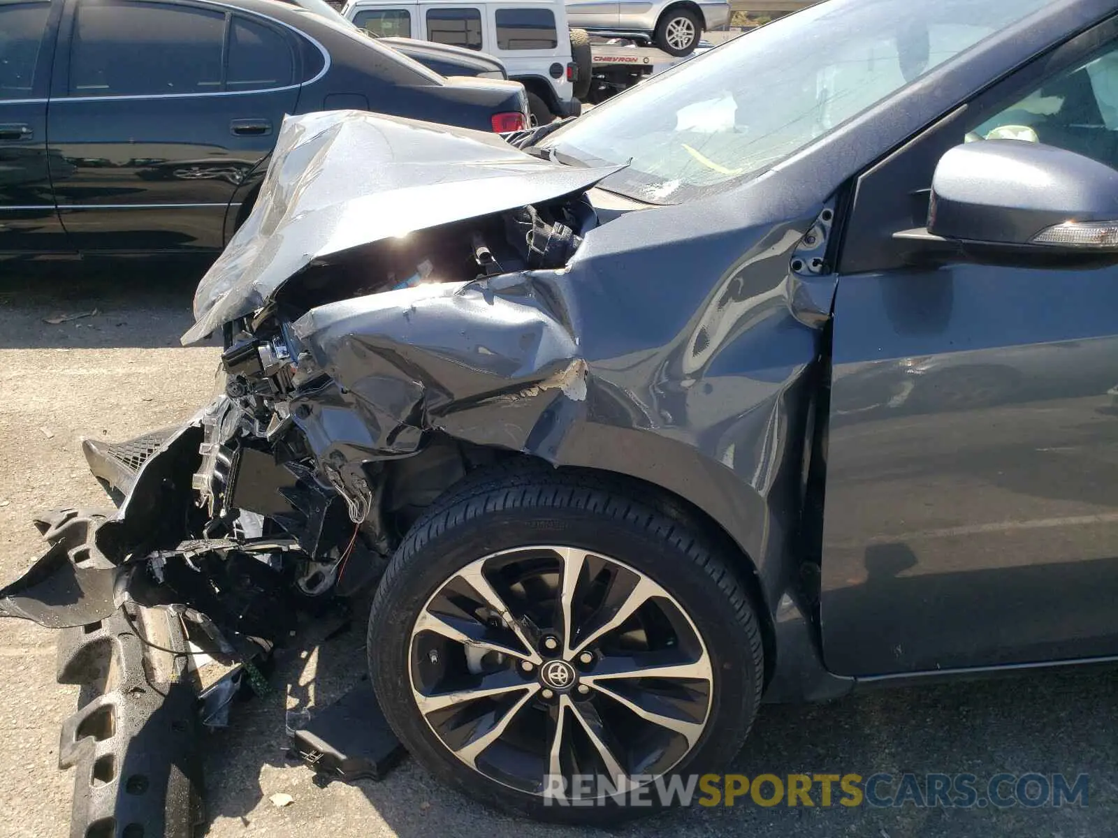9 Photograph of a damaged car 2T1BURHE2KC125365 TOYOTA COROLLA 2019