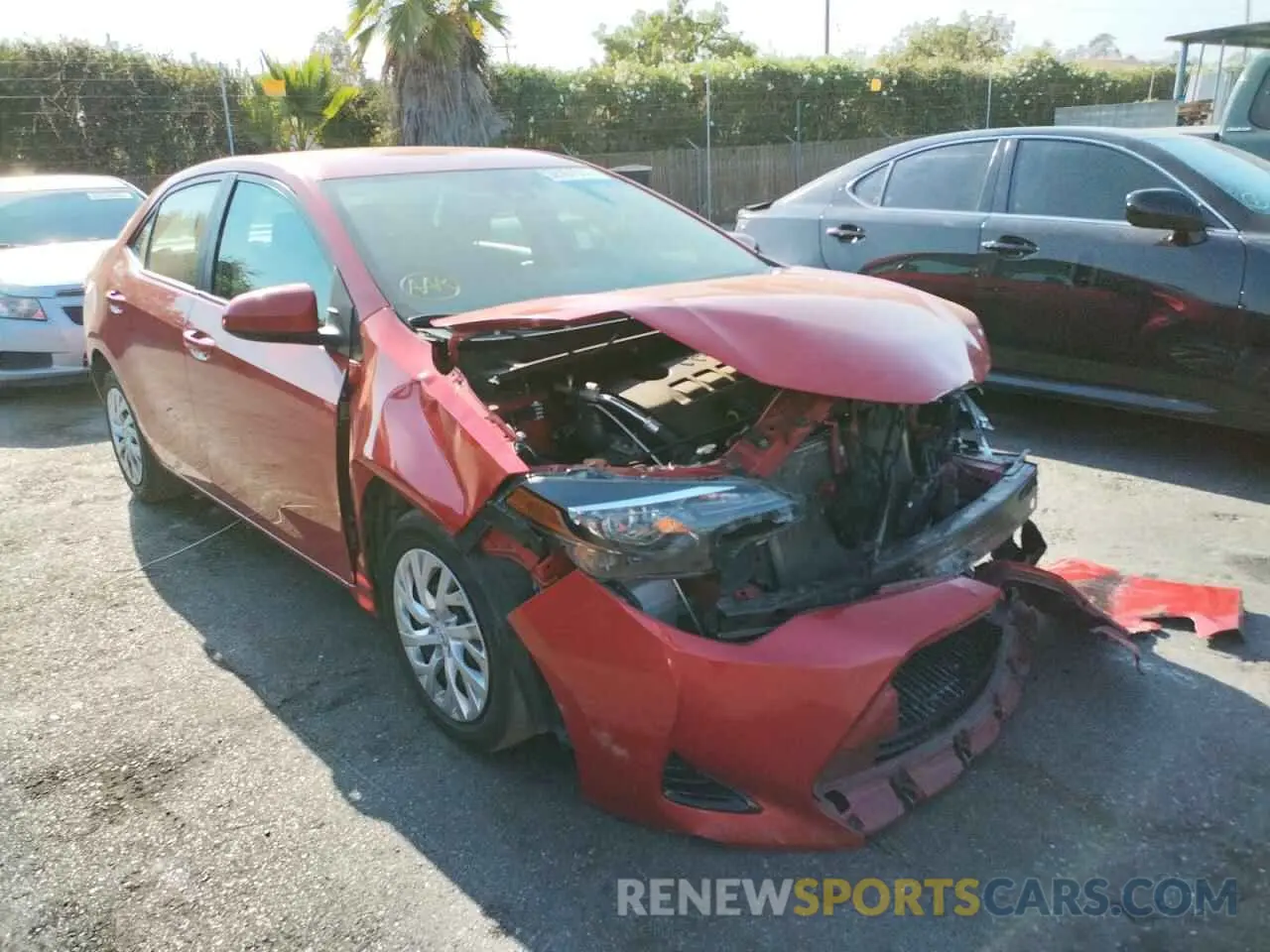 1 Photograph of a damaged car 2T1BURHE2KC136589 TOYOTA COROLLA 2019