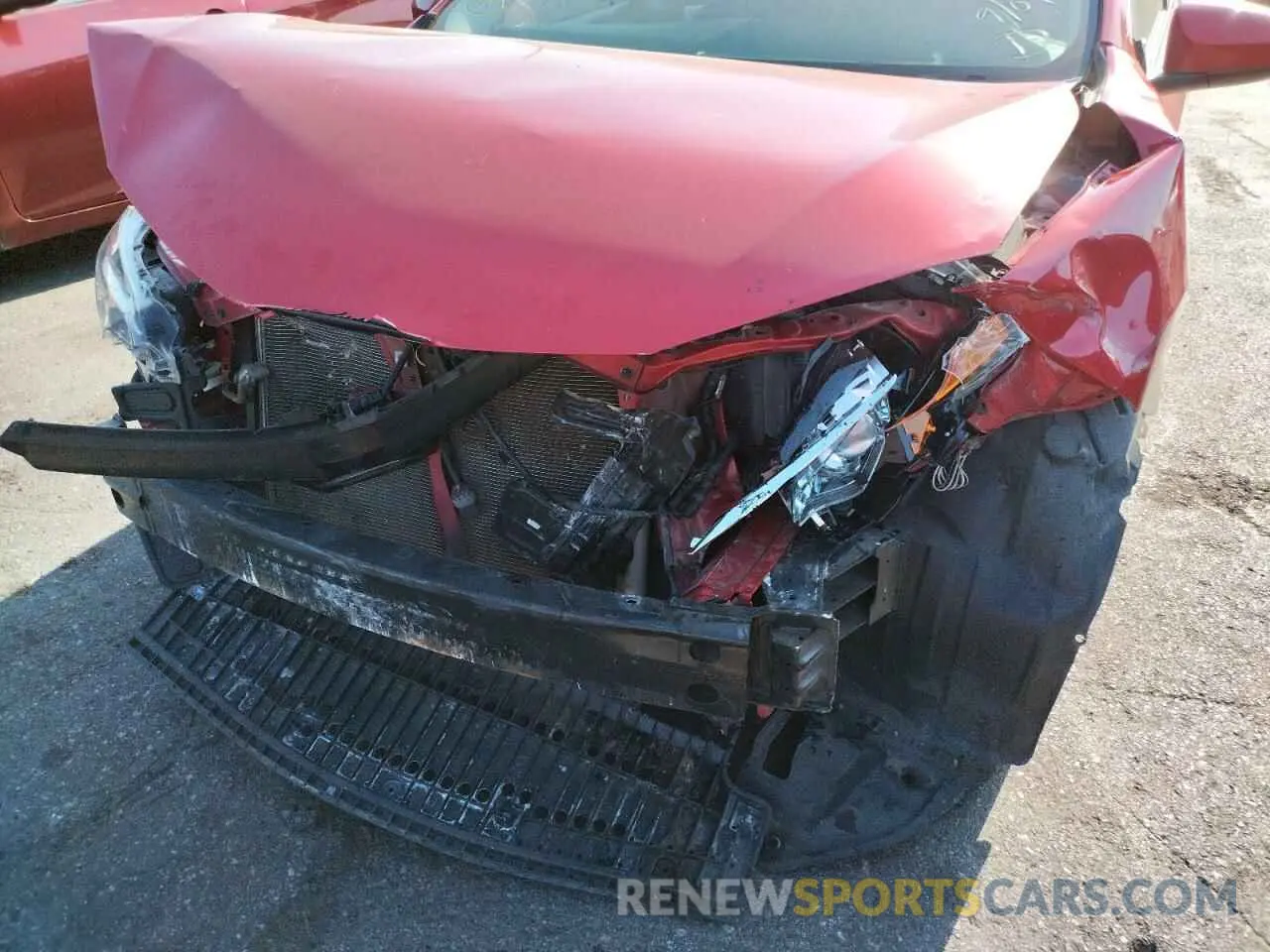 9 Photograph of a damaged car 2T1BURHE2KC136589 TOYOTA COROLLA 2019