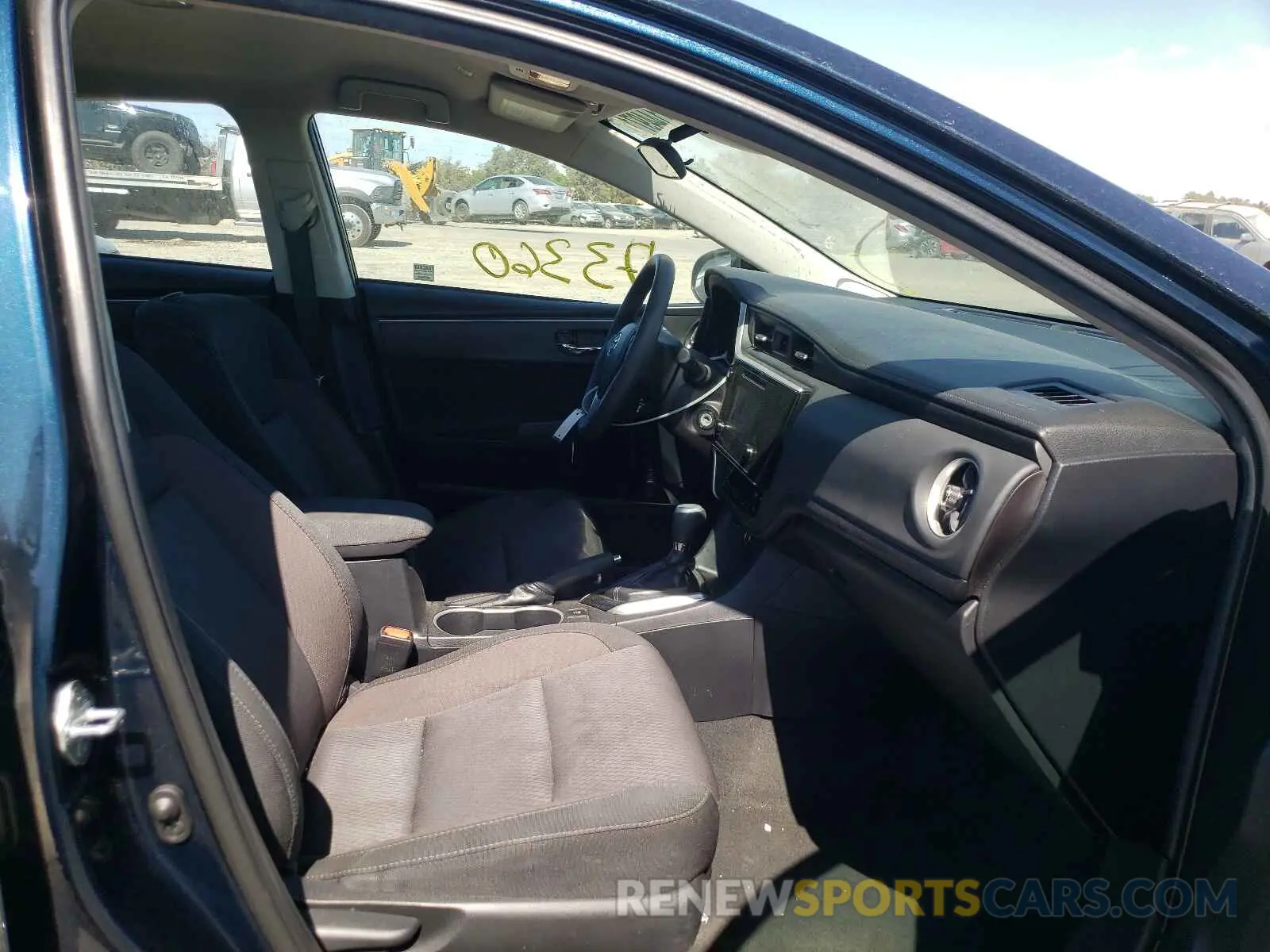 5 Photograph of a damaged car 2T1BURHE2KC146829 TOYOTA COROLLA 2019