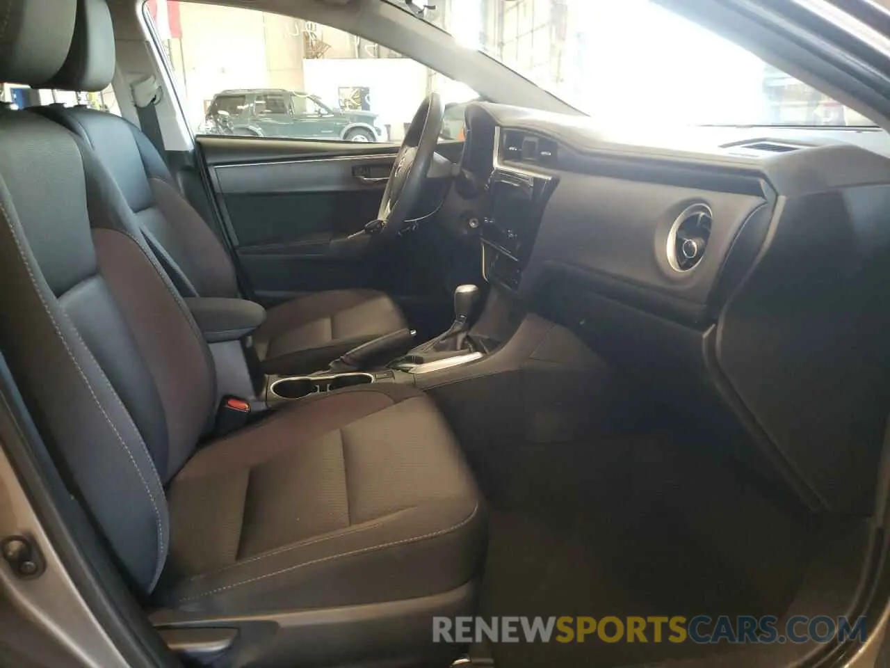 5 Фотография поврежденного автомобиля 2T1BURHE2KC148371 TOYOTA COROLLA 2019
