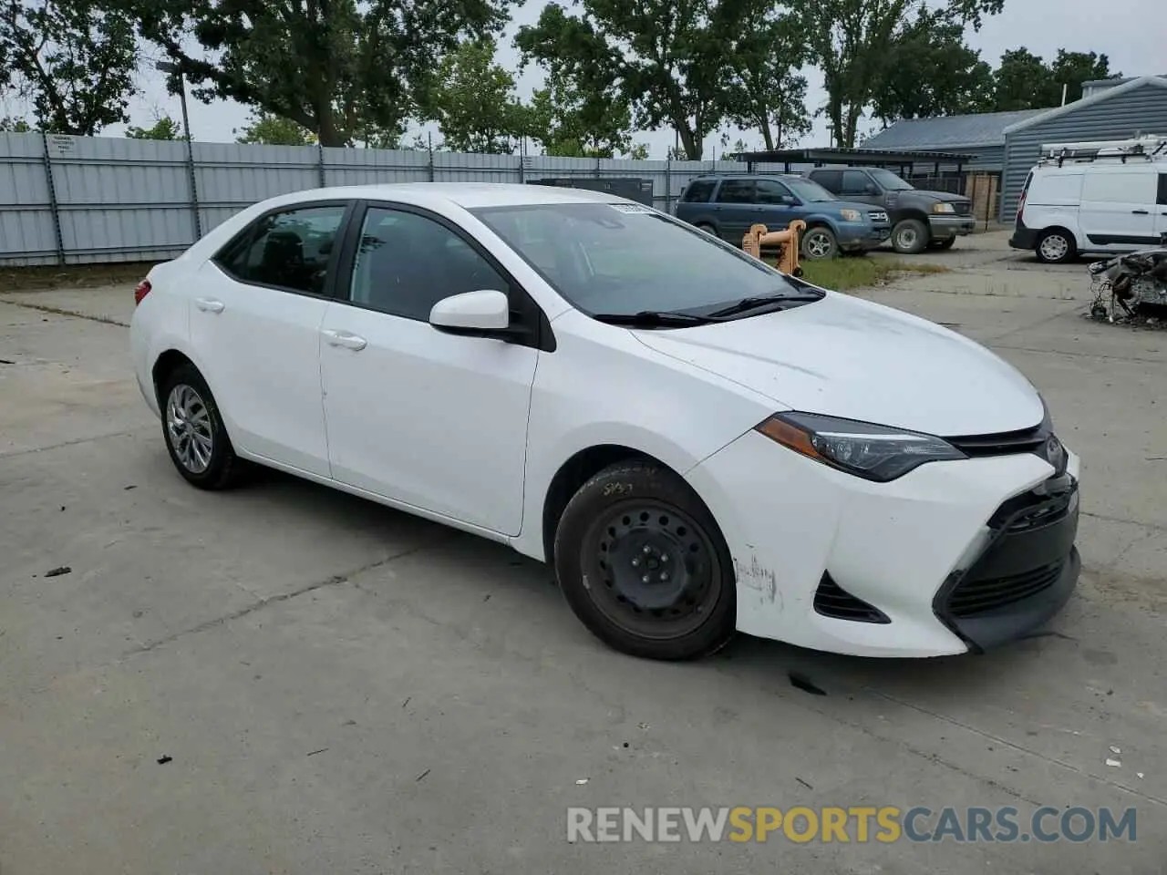 4 Photograph of a damaged car 2T1BURHE2KC149004 TOYOTA COROLLA 2019