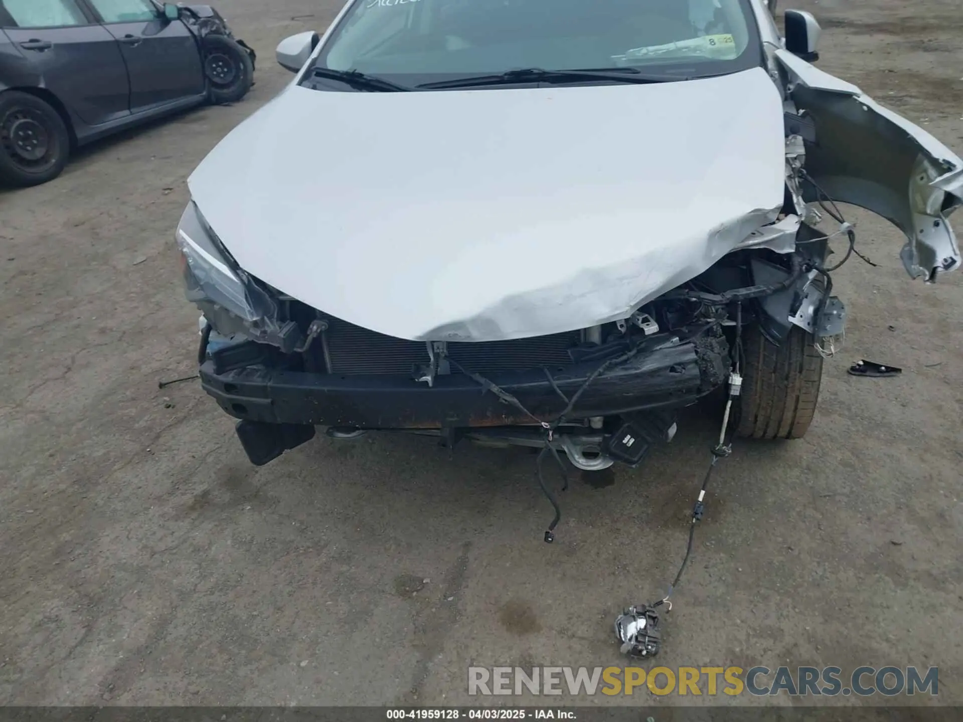 6 Фотография поврежденного автомобиля 2T1BURHE2KC153893 TOYOTA COROLLA 2019