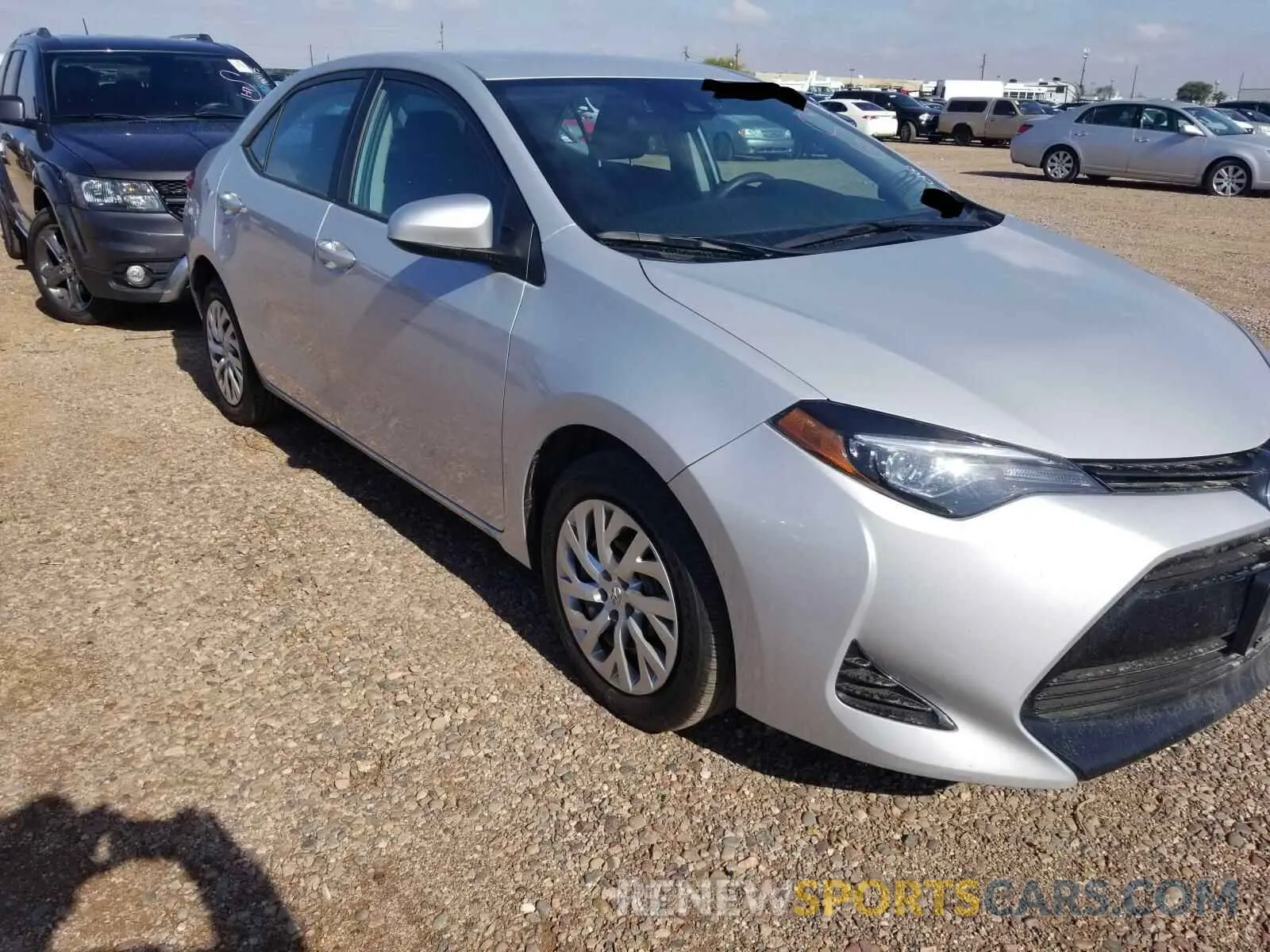 1 Фотография поврежденного автомобиля 2T1BURHE2KC155420 TOYOTA COROLLA 2019