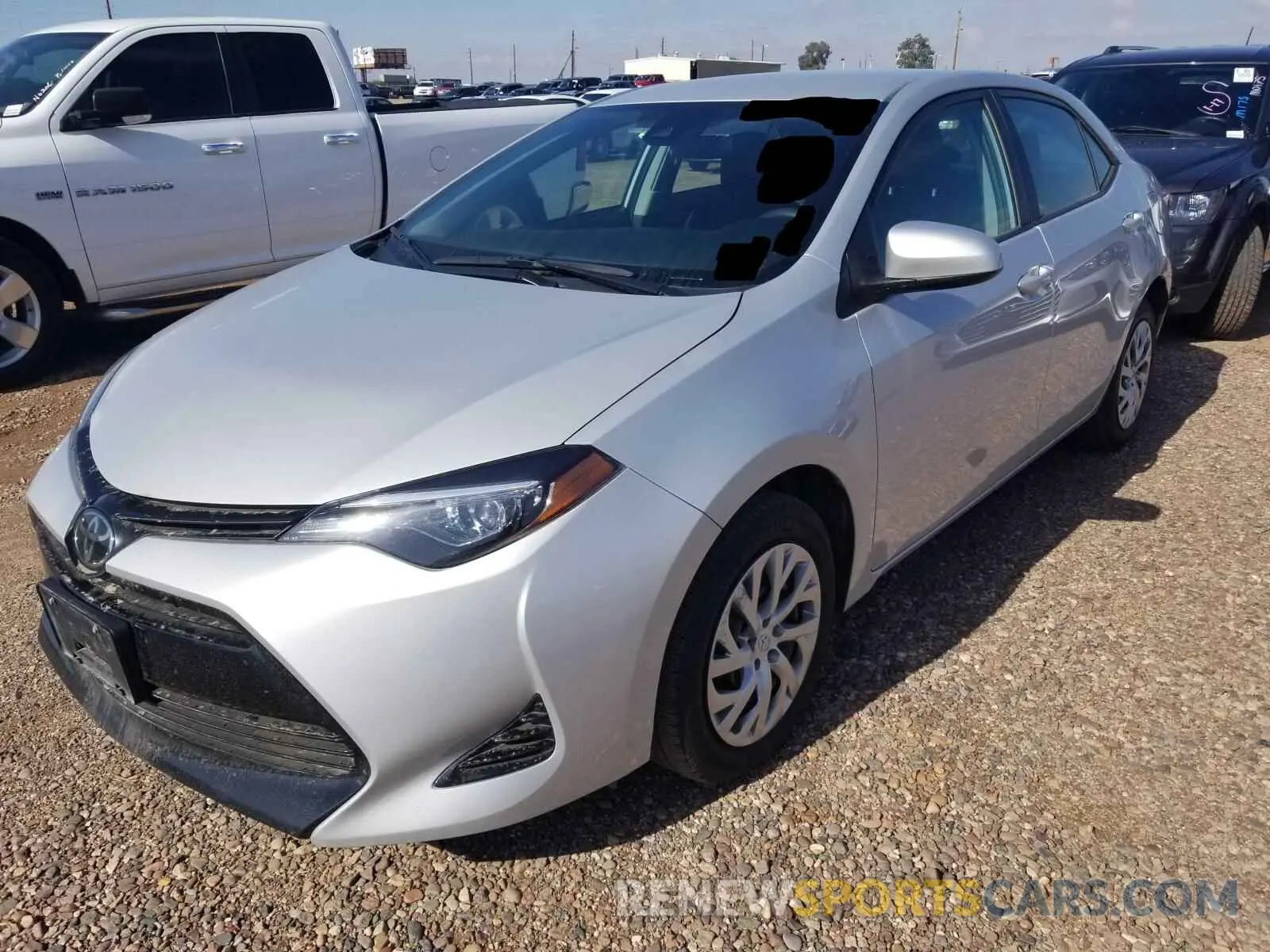 2 Фотография поврежденного автомобиля 2T1BURHE2KC155420 TOYOTA COROLLA 2019