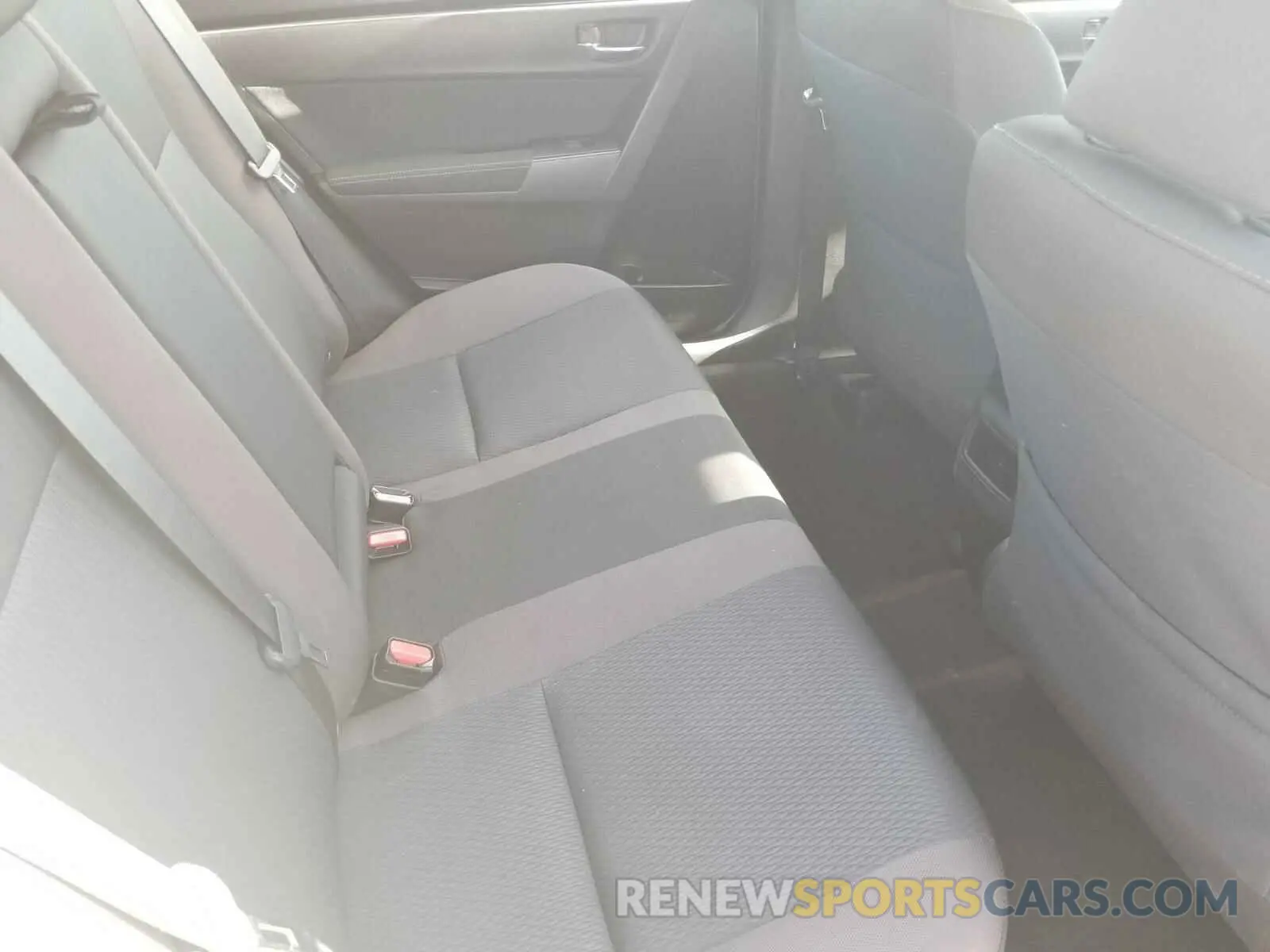 6 Фотография поврежденного автомобиля 2T1BURHE2KC155420 TOYOTA COROLLA 2019