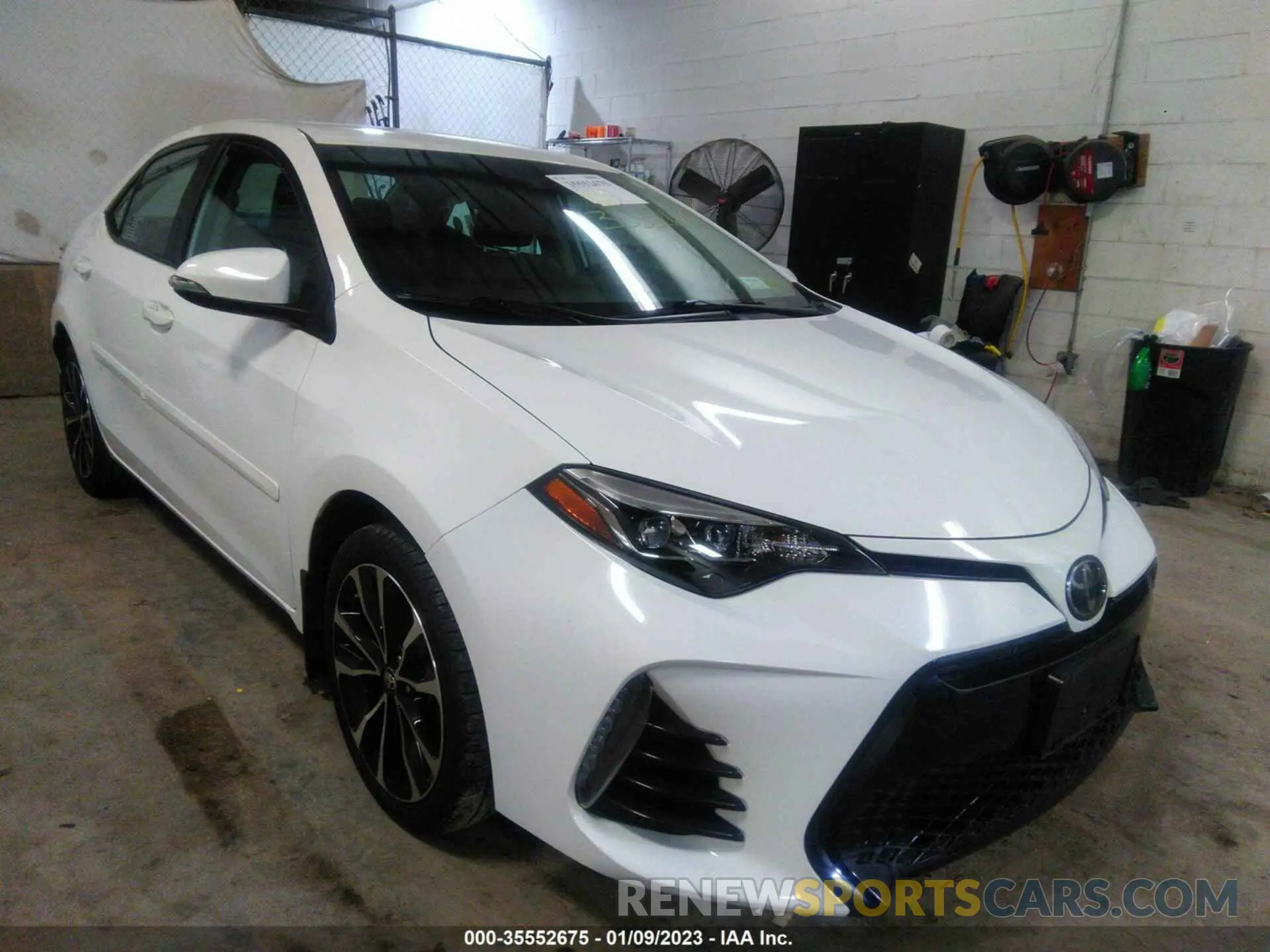 1 Photograph of a damaged car 2T1BURHE2KC161976 TOYOTA COROLLA 2019