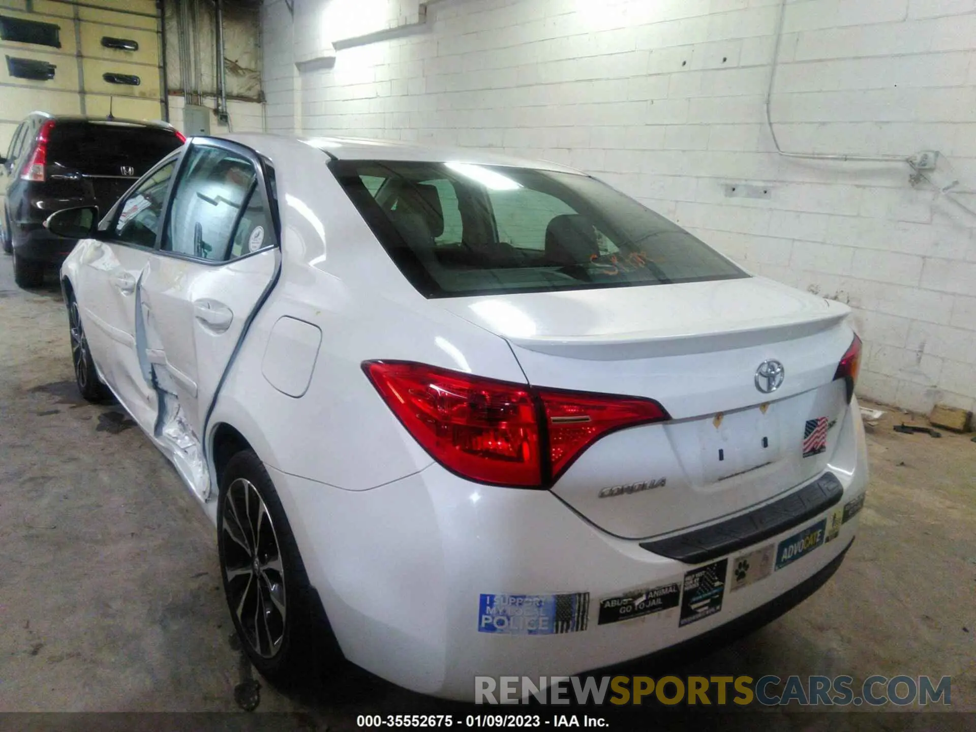 3 Photograph of a damaged car 2T1BURHE2KC161976 TOYOTA COROLLA 2019