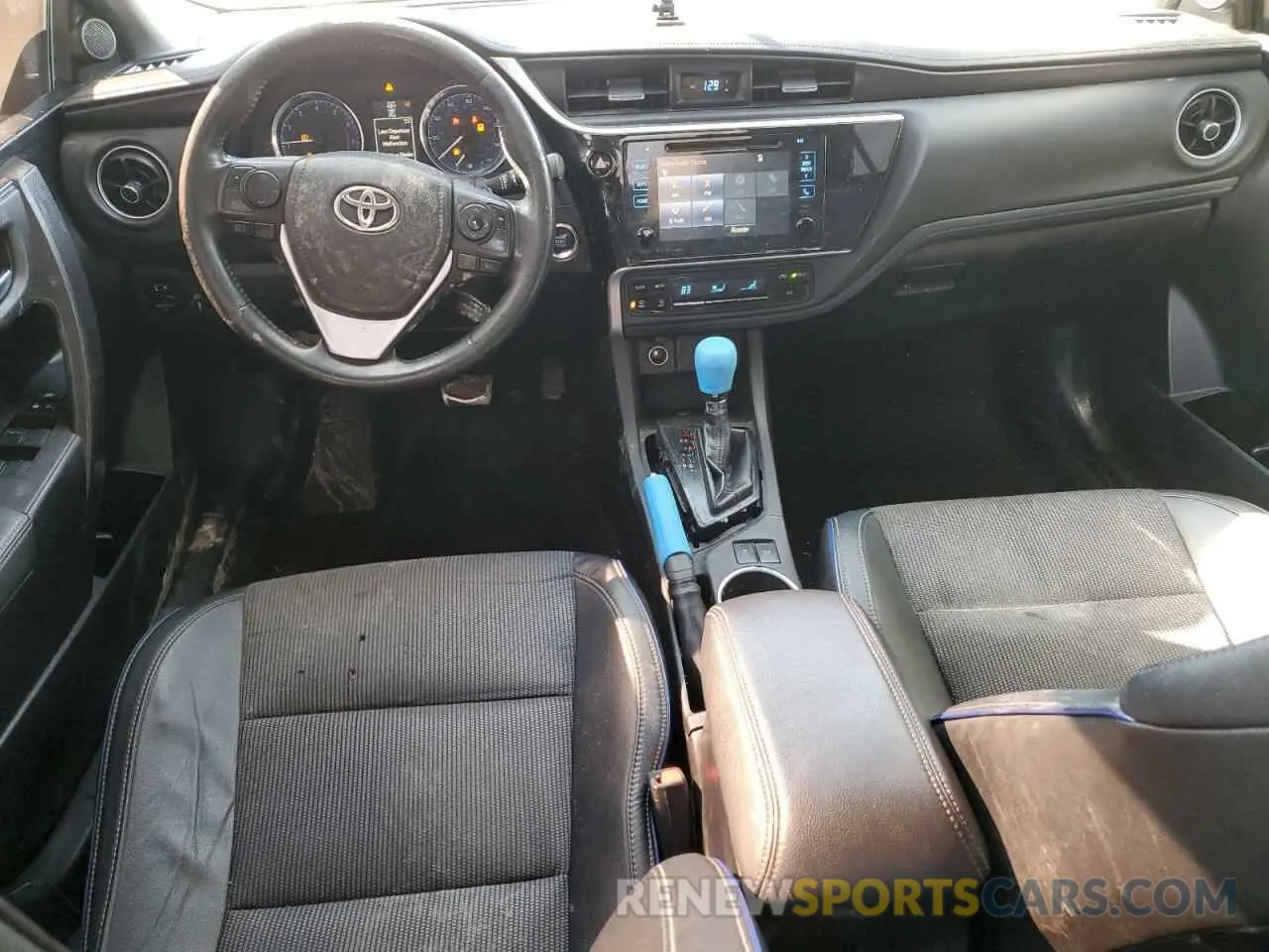 8 Photograph of a damaged car 2T1BURHE2KC163291 TOYOTA COROLLA 2019