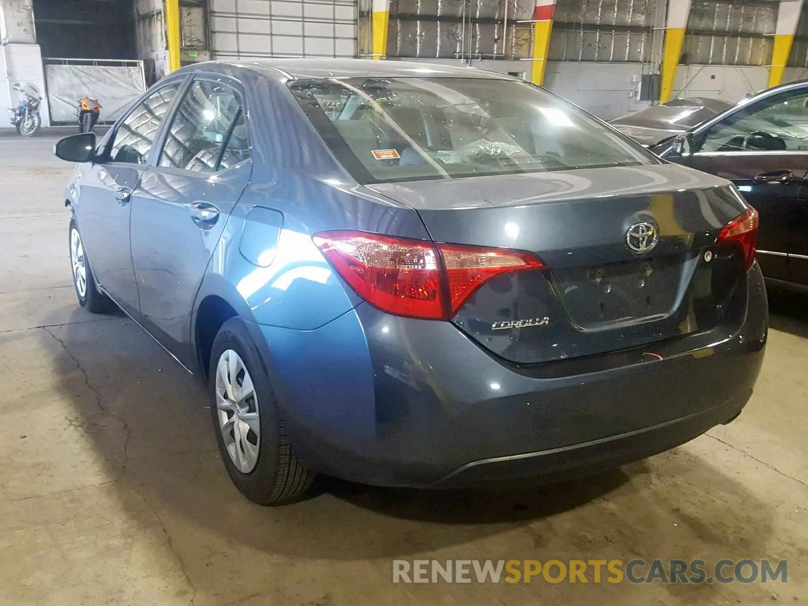 3 Photograph of a damaged car 2T1BURHE2KC166868 TOYOTA COROLLA 2019