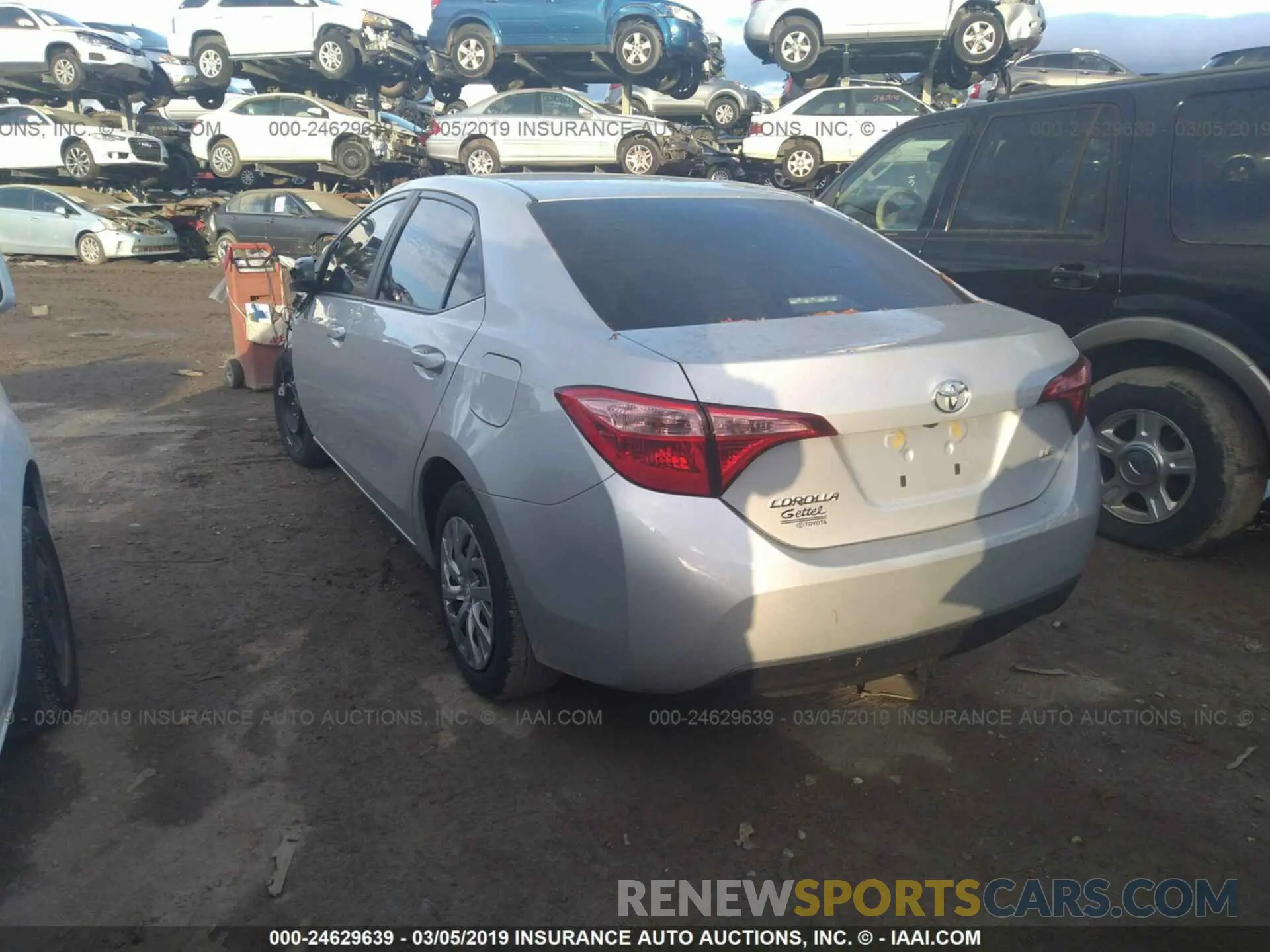 3 Photograph of a damaged car 2T1BURHE2KC171259 TOYOTA COROLLA 2019