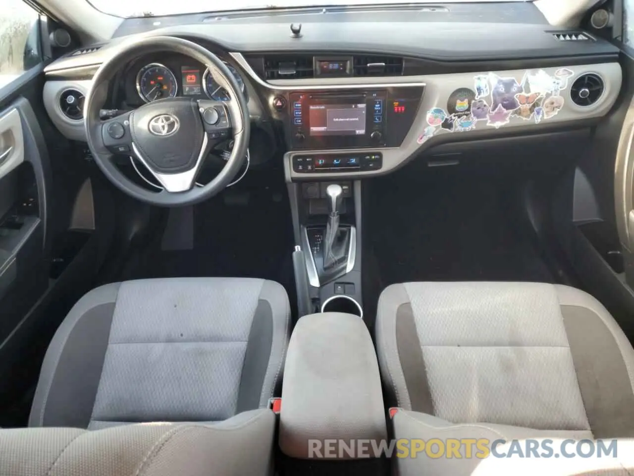 8 Photograph of a damaged car 2T1BURHE2KC187476 TOYOTA COROLLA 2019