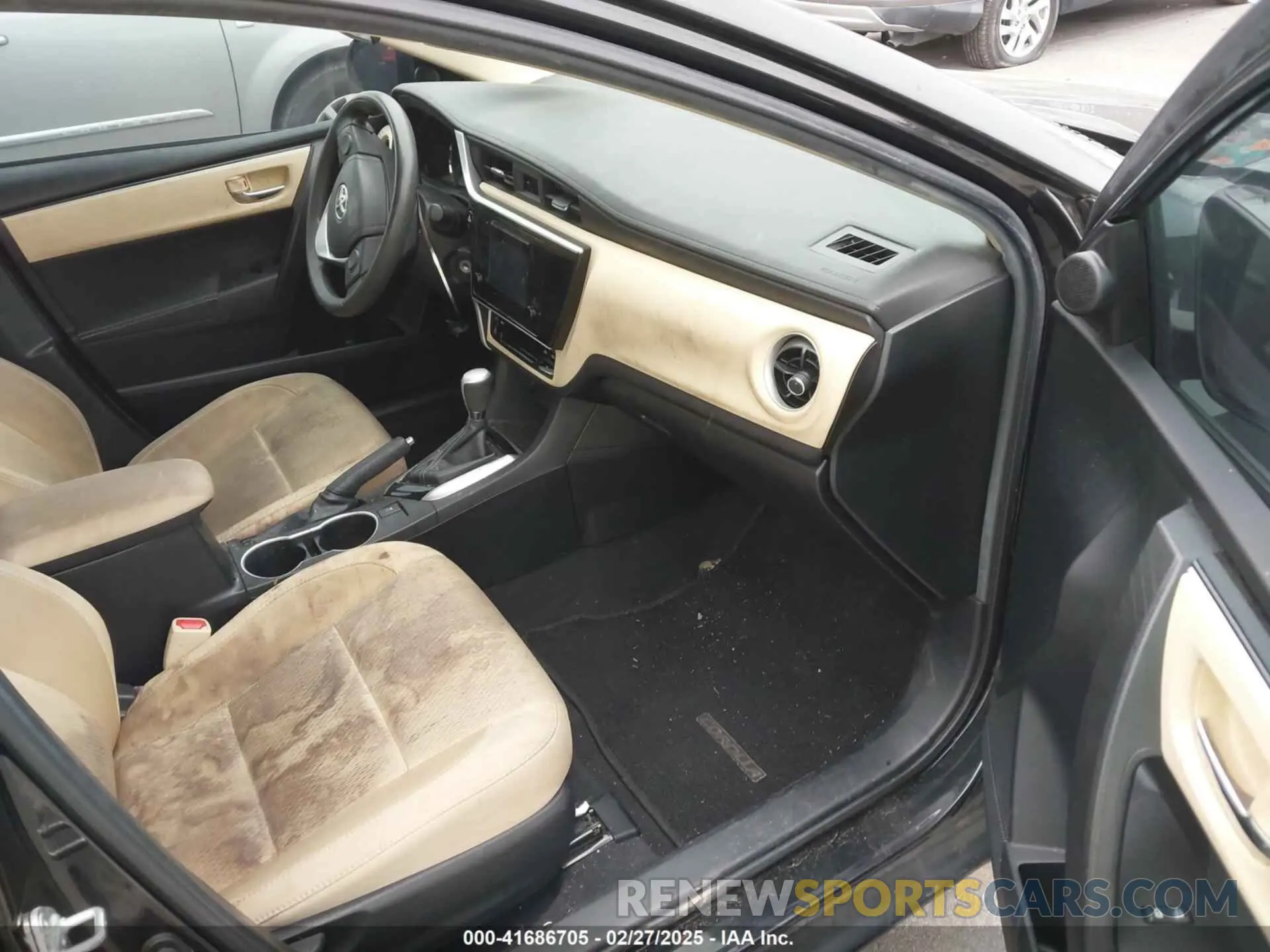 5 Фотография поврежденного автомобиля 2T1BURHE2KC202655 TOYOTA COROLLA 2019