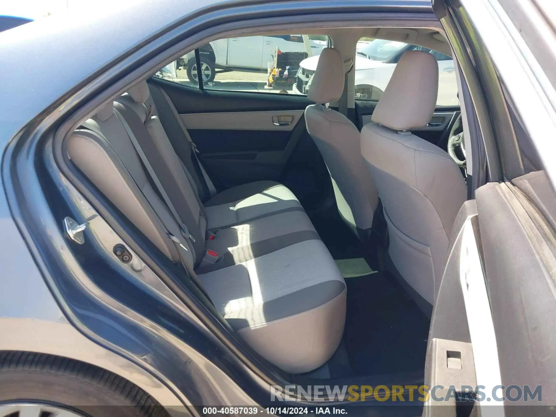 8 Photograph of a damaged car 2T1BURHE2KC206690 TOYOTA COROLLA 2019