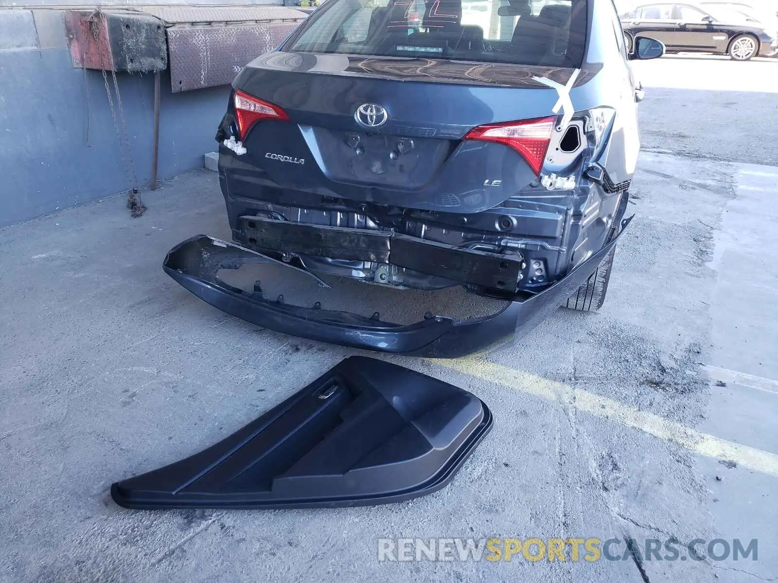 9 Photograph of a damaged car 2T1BURHE2KC209556 TOYOTA COROLLA 2019