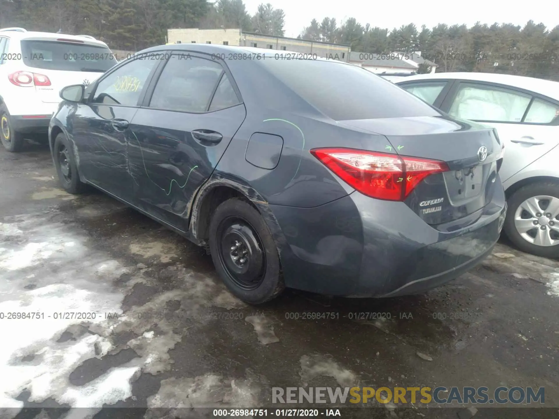 3 Photograph of a damaged car 2T1BURHE2KC210352 TOYOTA COROLLA 2019